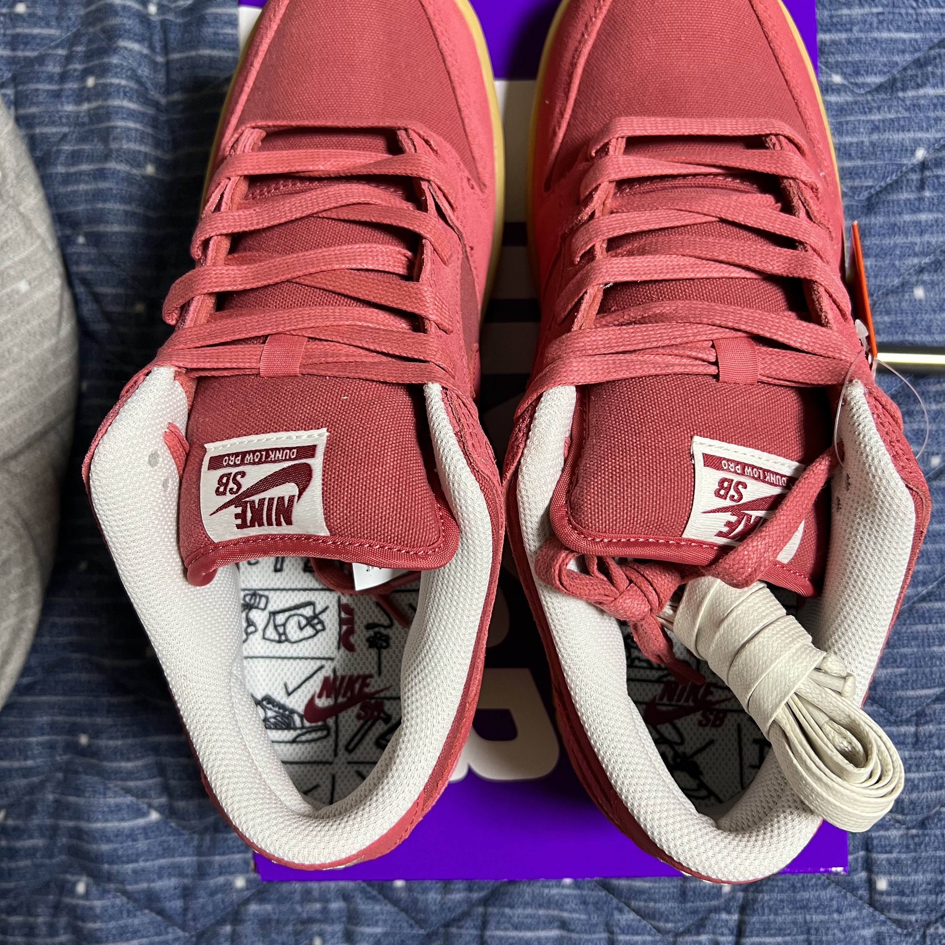 Nike SB Dunk Low Adobe 착용 스타일 - 1