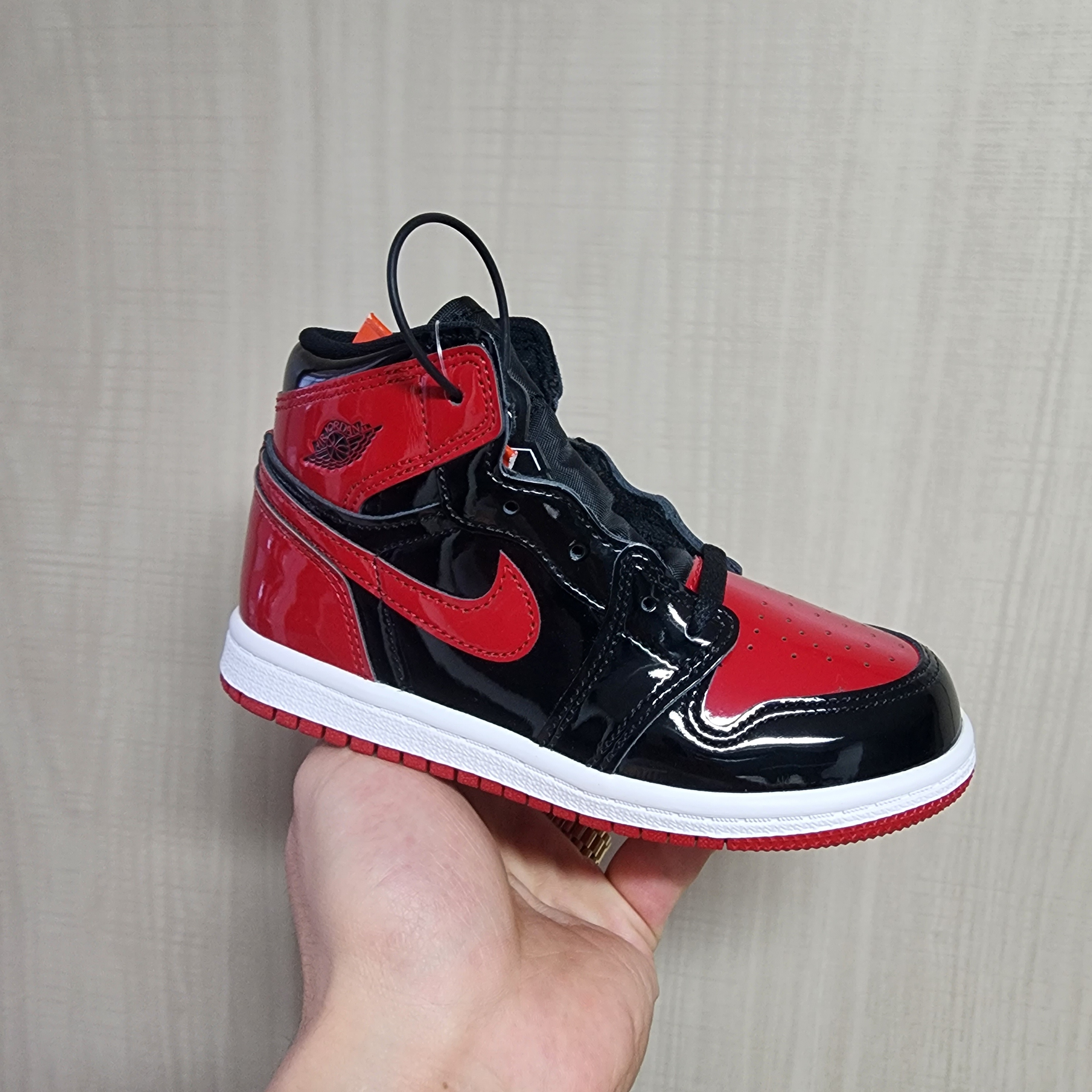 (TD) Jordan 1 Retro High OG Patent Bred 착용 스타일