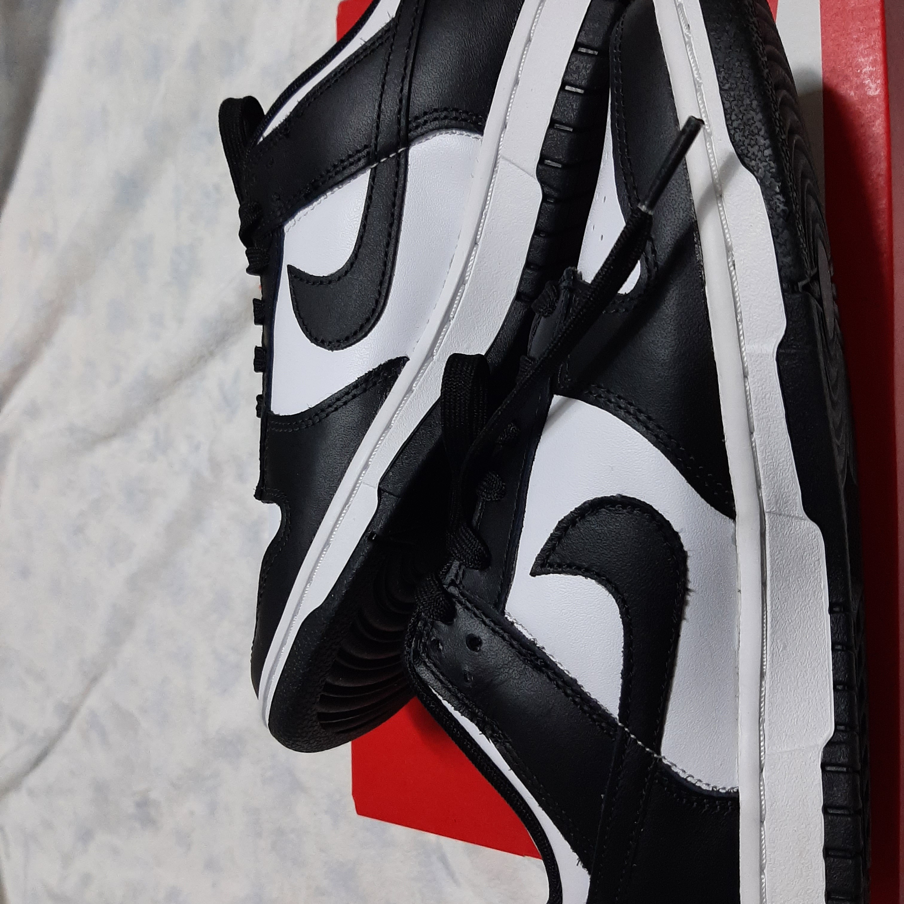 Nike Dunk Low Retro Black 착용 스타일 - 1