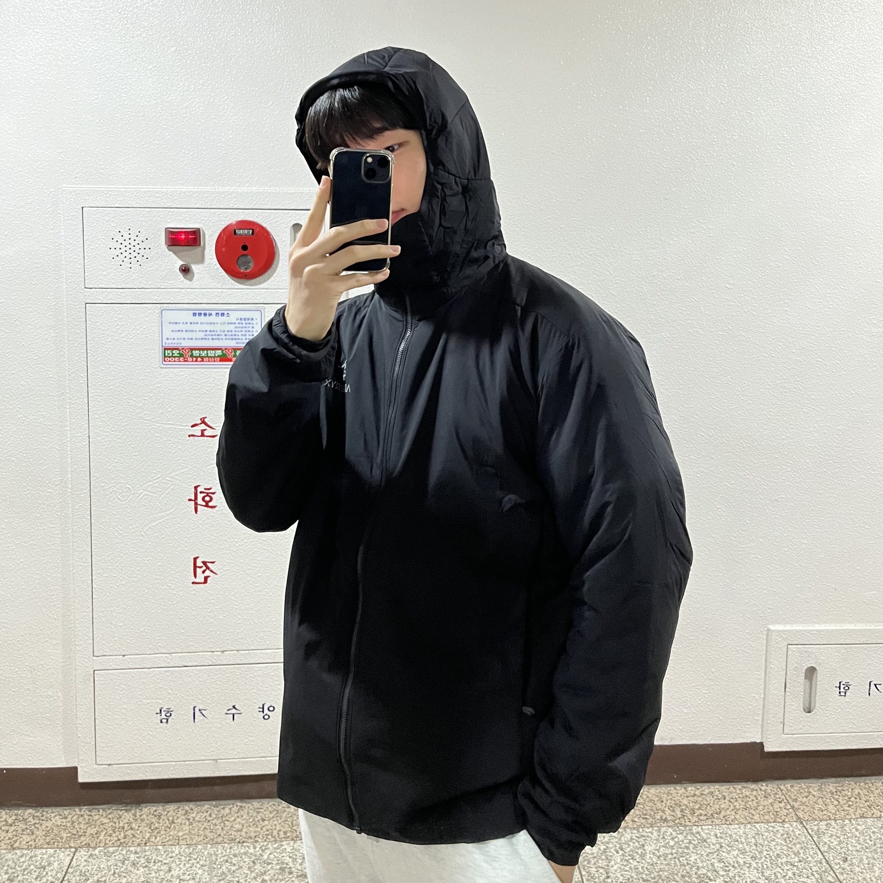 Arc'teryx Atom LT Hoody Black 착용 스타일