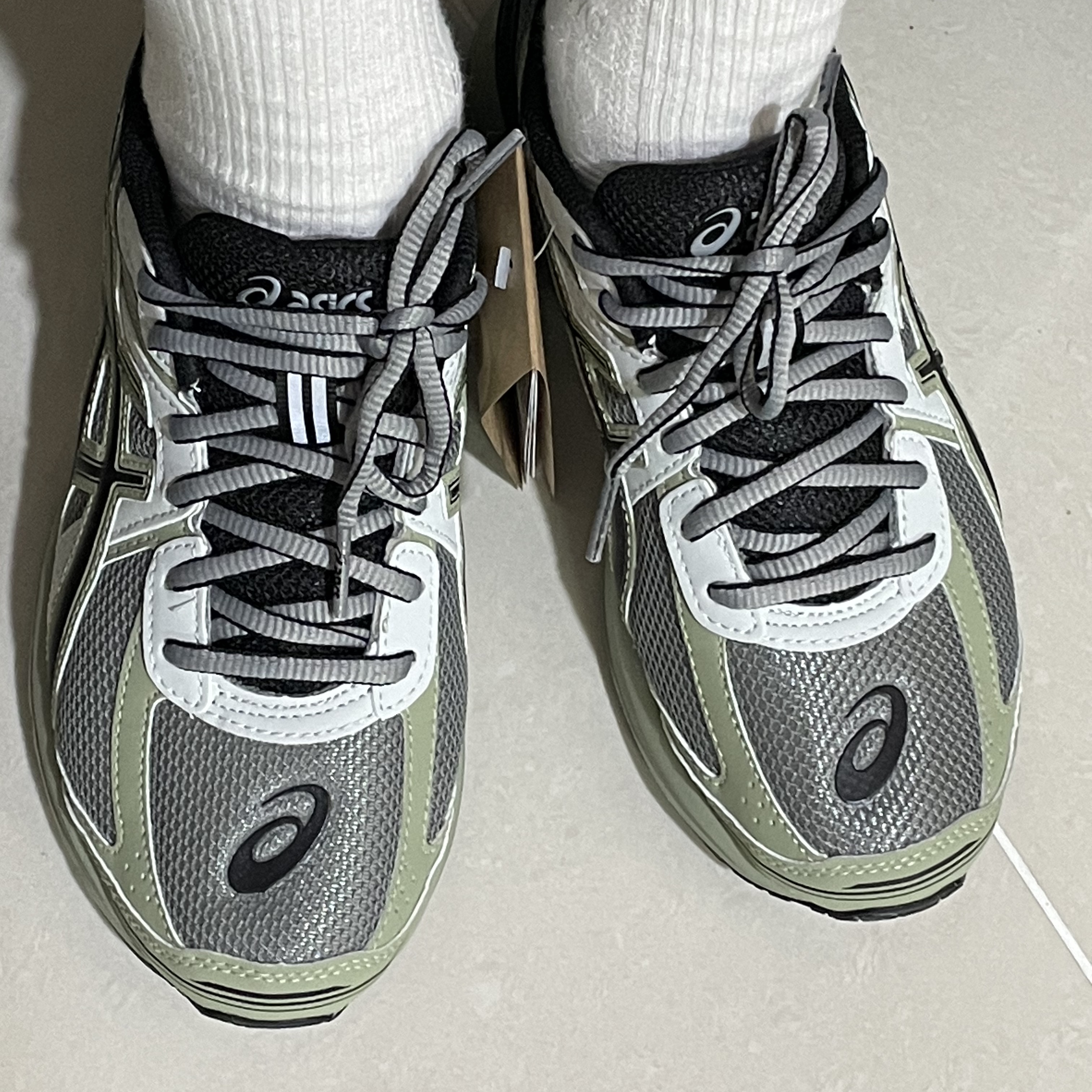 Asics Jog 100 S Sheet Rock - 2E Wide 착용 스타일