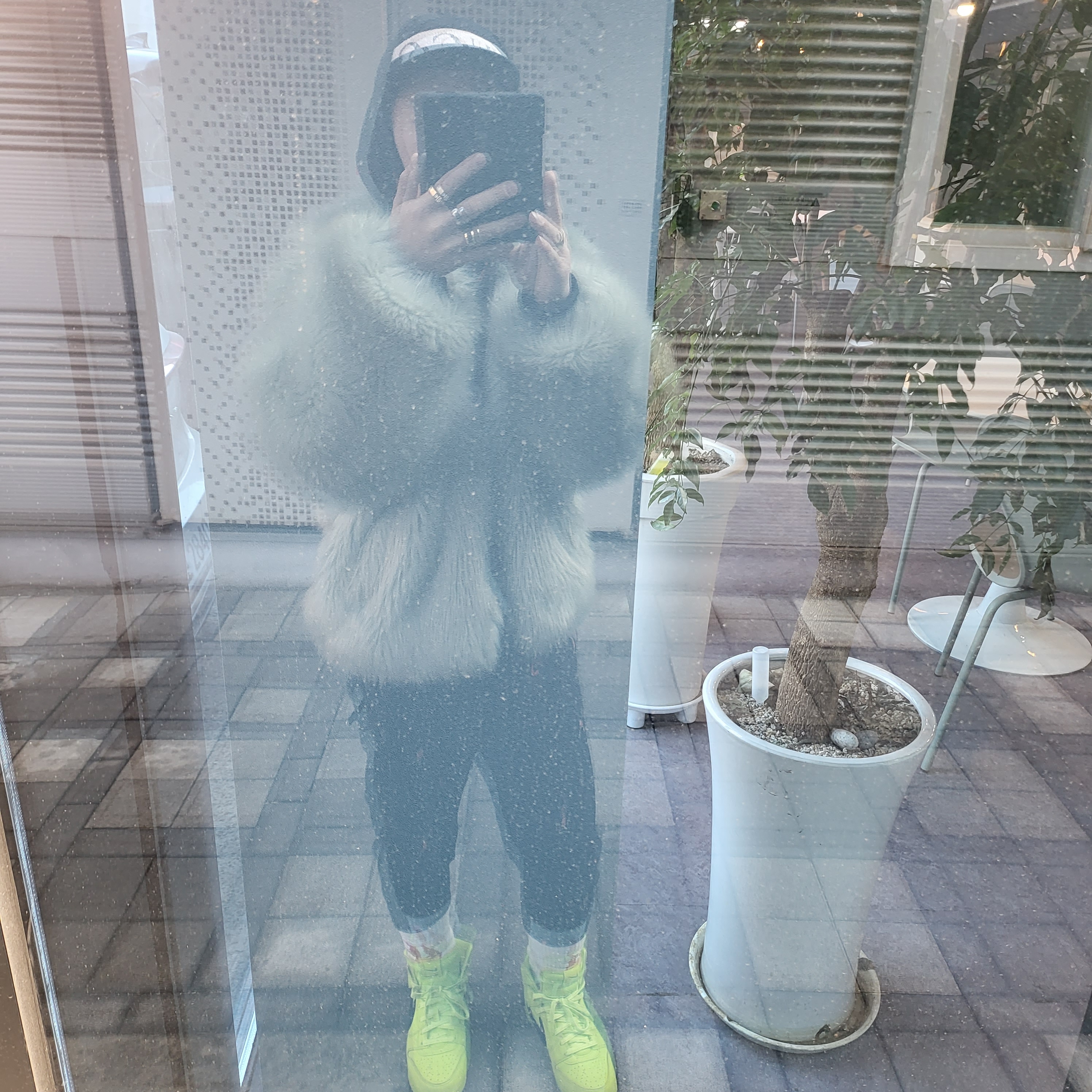 Nike x Ambush Dunk High Flash Lime 착용 스타일
