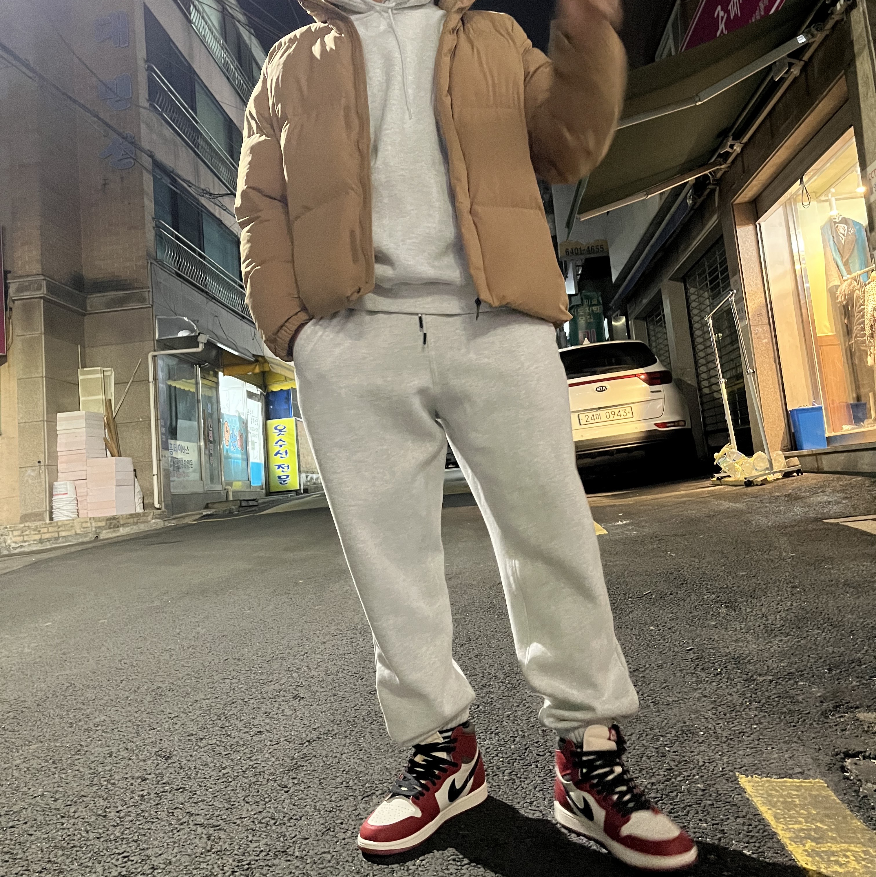 Jordan 1 Retro High OG Chicago 2022 착용 스타일 - 4