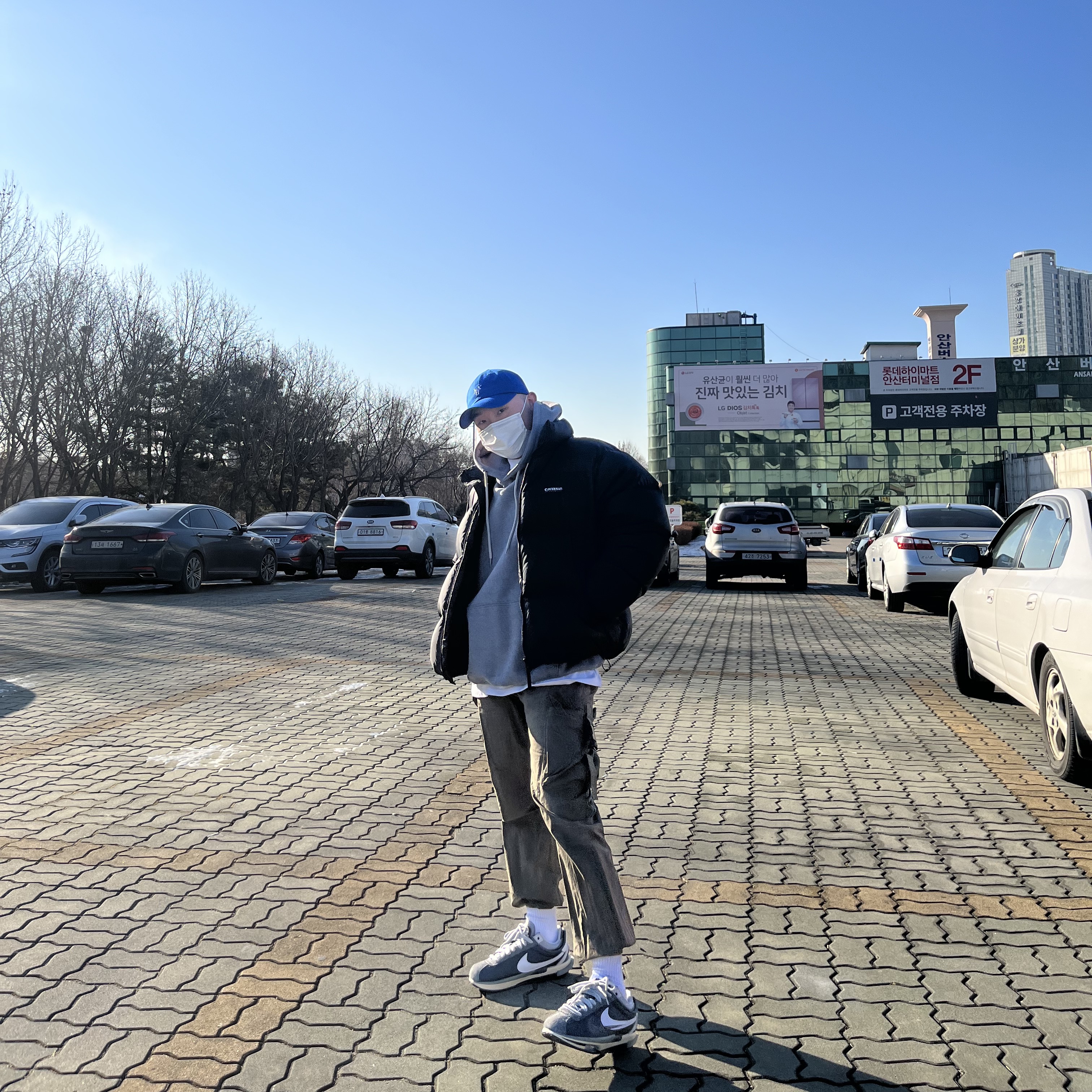 Nike x Sacai Zoom Cortez SP Iron Grey 착용 스타일