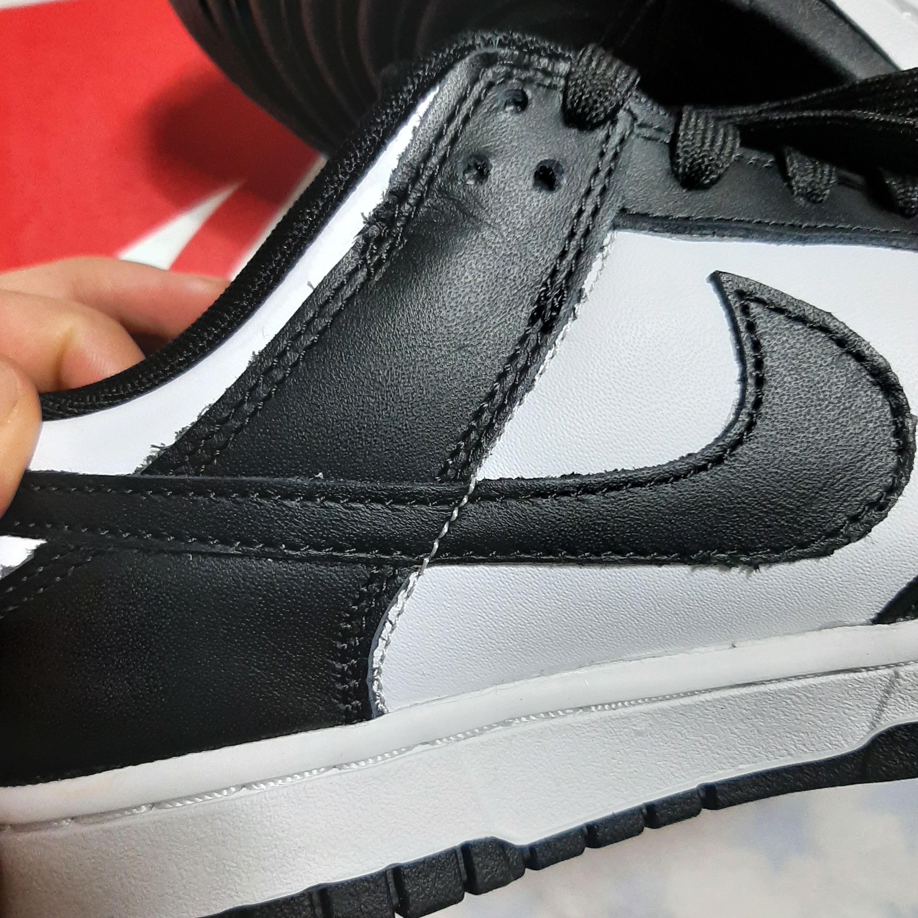 Nike Dunk Low Retro Black 착용 스타일 - 3