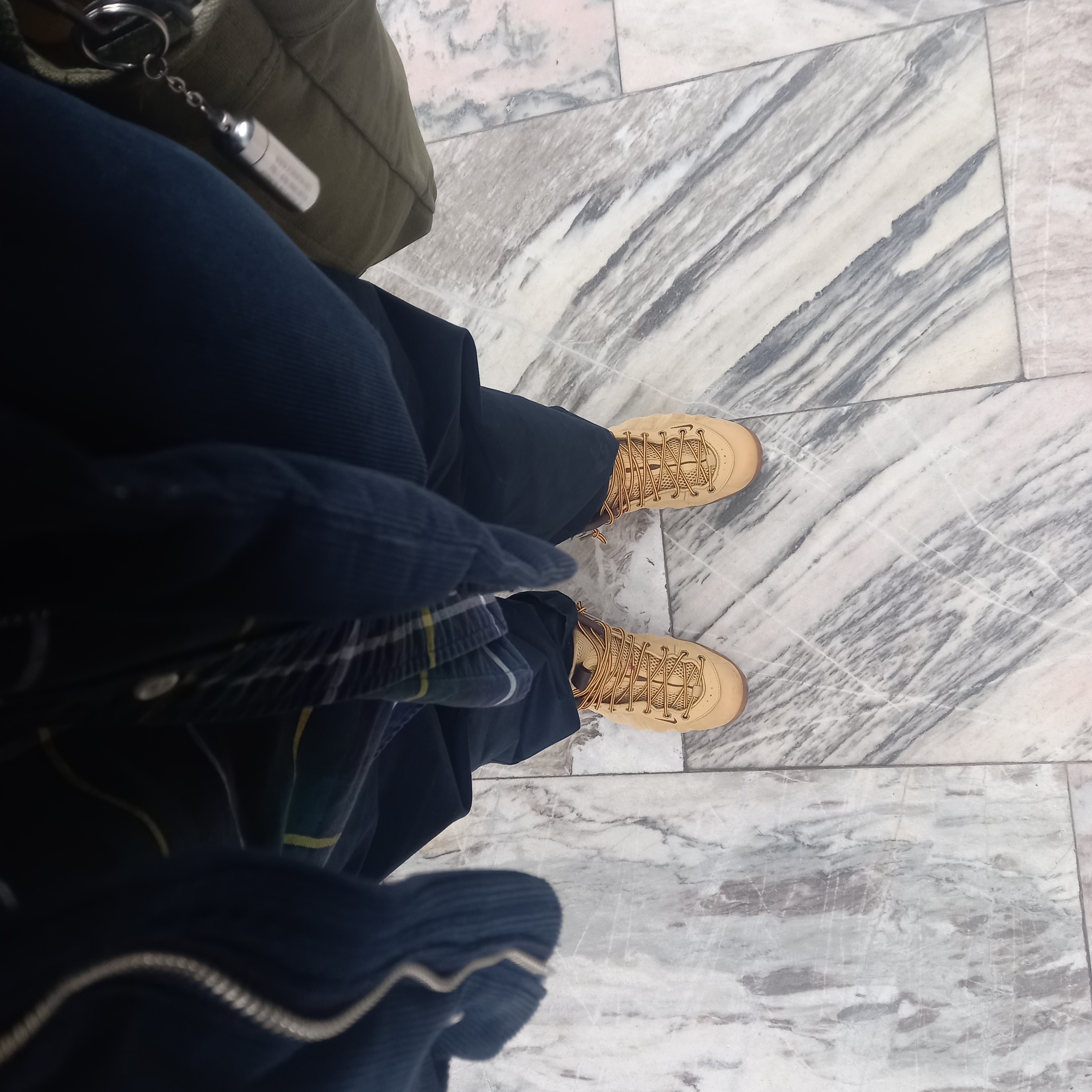 Nike Air Foamposite One Wheat 착용 스타일 - 1