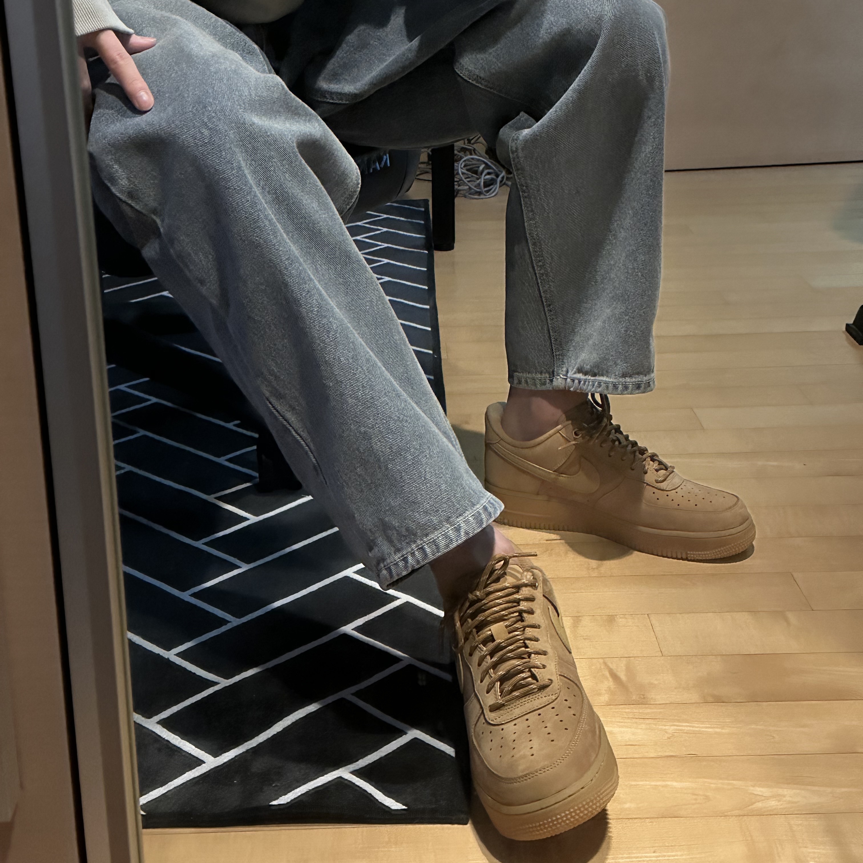 Nike Air Force 1 '07 WB Flax 착용 스타일 - 2