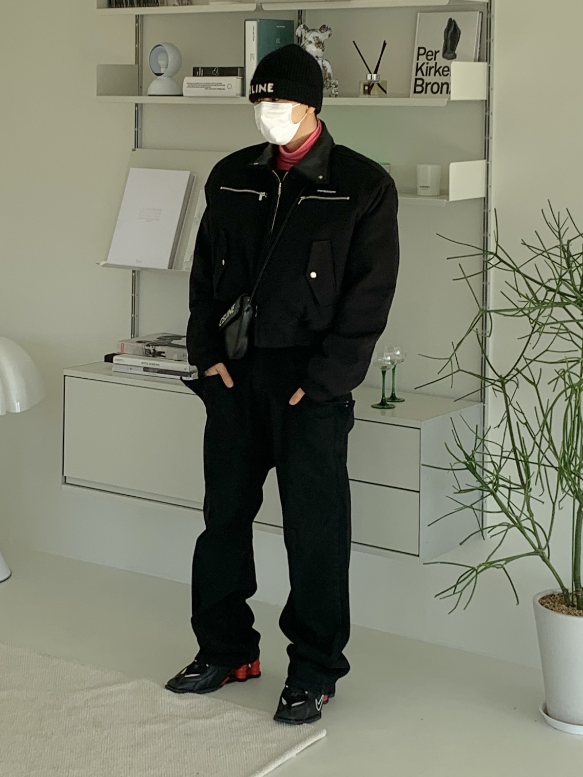 Celine Embroidered Knit Wool Beanie Black, Nike x Martine Rose Shox MR4 Black 착용 스타일 - 1