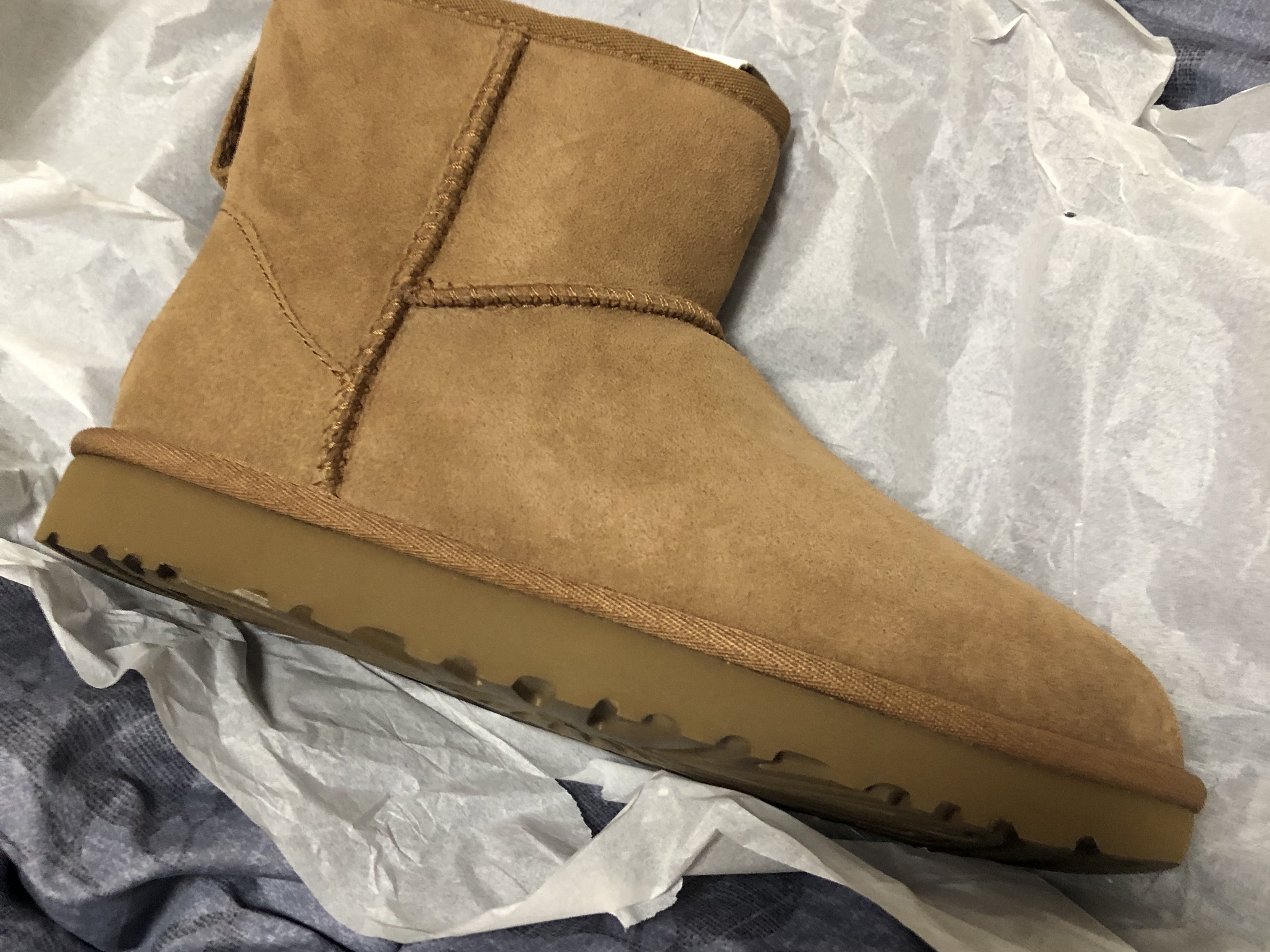 (W) UGG Classic Mini II Boots Chestnut 착용 스타일 - 1