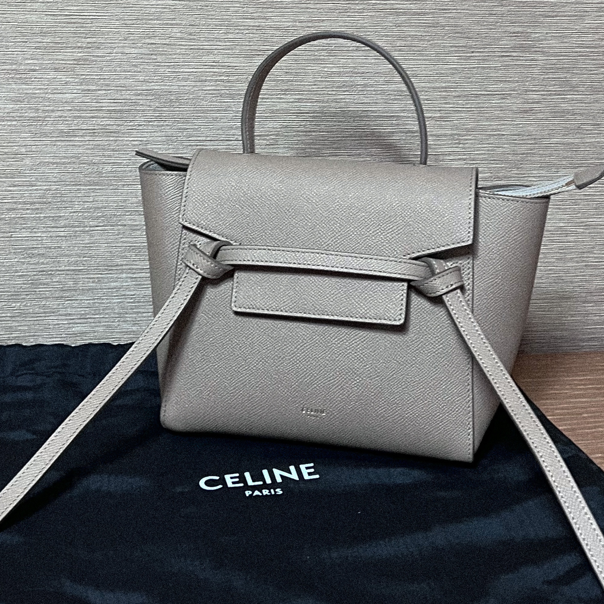 Celine Nano Belt Bag in Grained Calfskin Light Taupe 착용 스타일