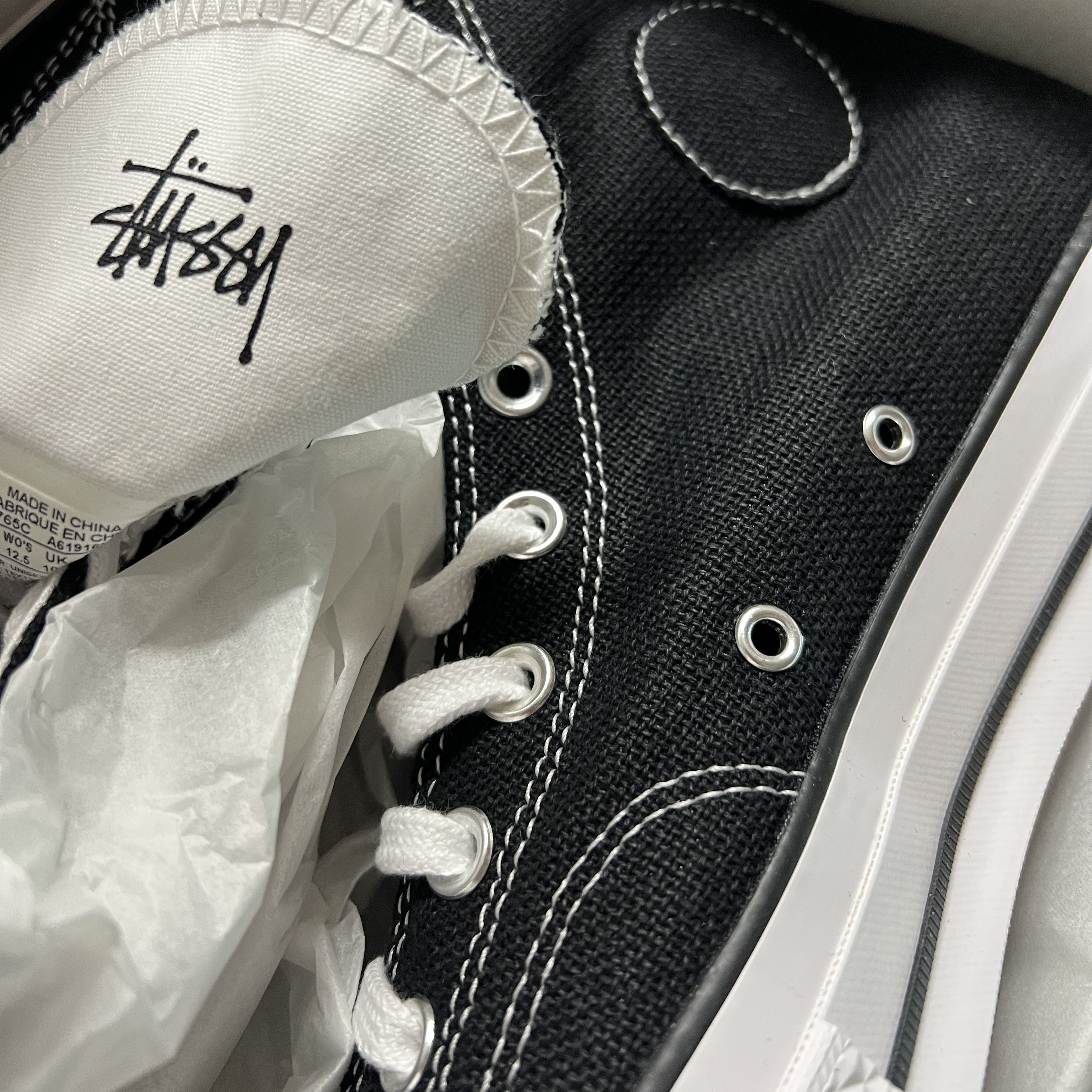 Converse x Stussy Chuck 70 High Black 착용 스타일 - 1