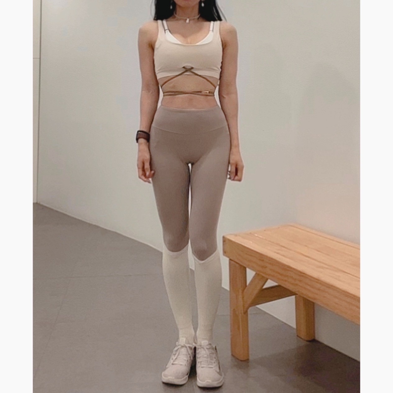 (W) Nike x Jacquemus NRG Light Support Sports Bra Sail - US/EU 착용 스타일 - 2