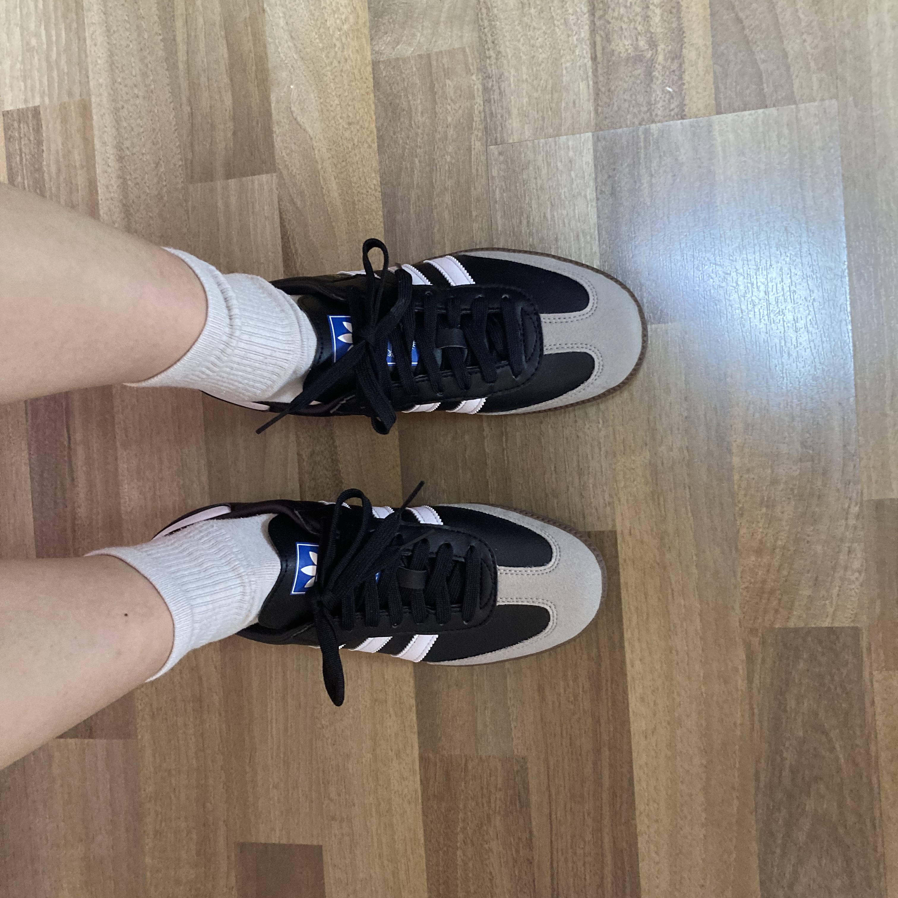 Adidas Samba Vegan Black White 착용 스타일