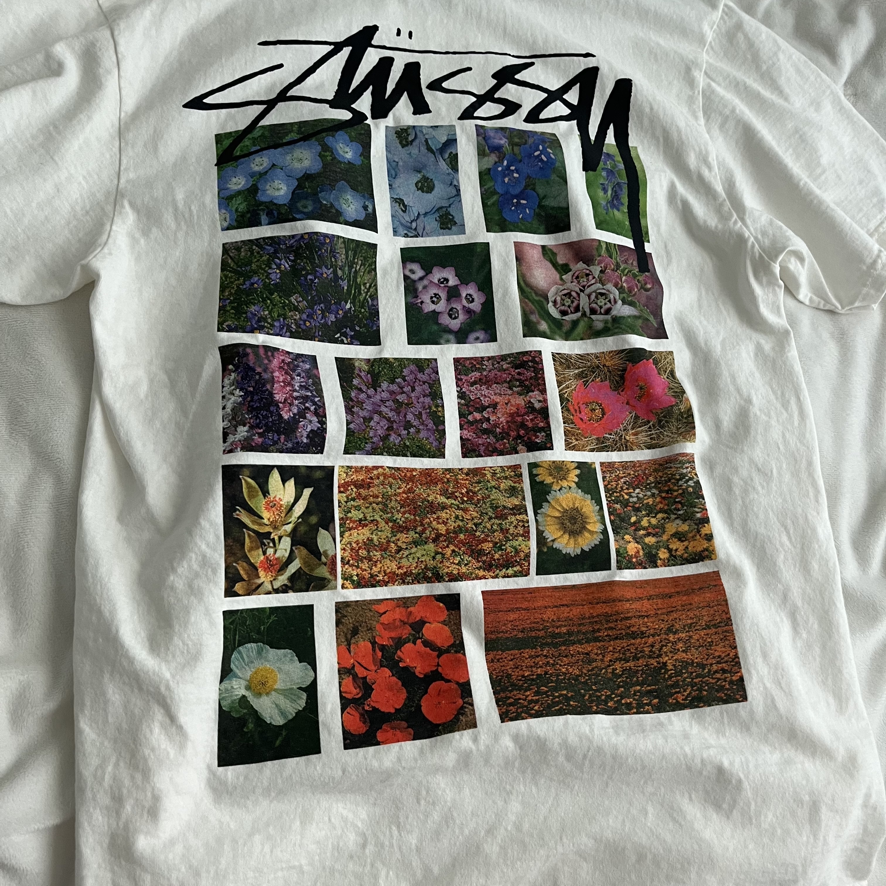 Stussy Flower Grid Pigment Dyed T-Shirt Natural 착용 스타일 - 2