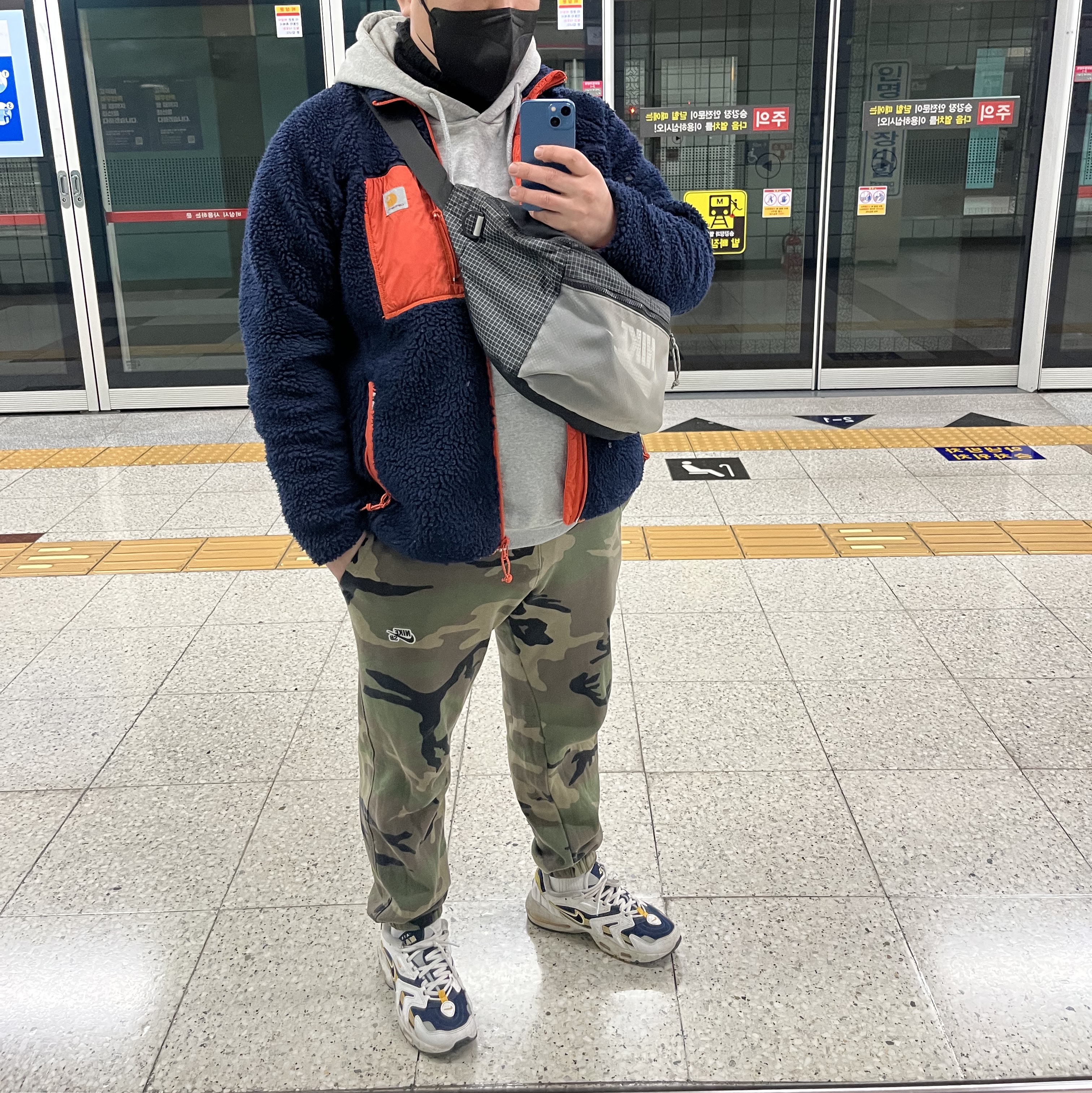 Nike Air Max 96 II Midnight Navy 착용 스타일