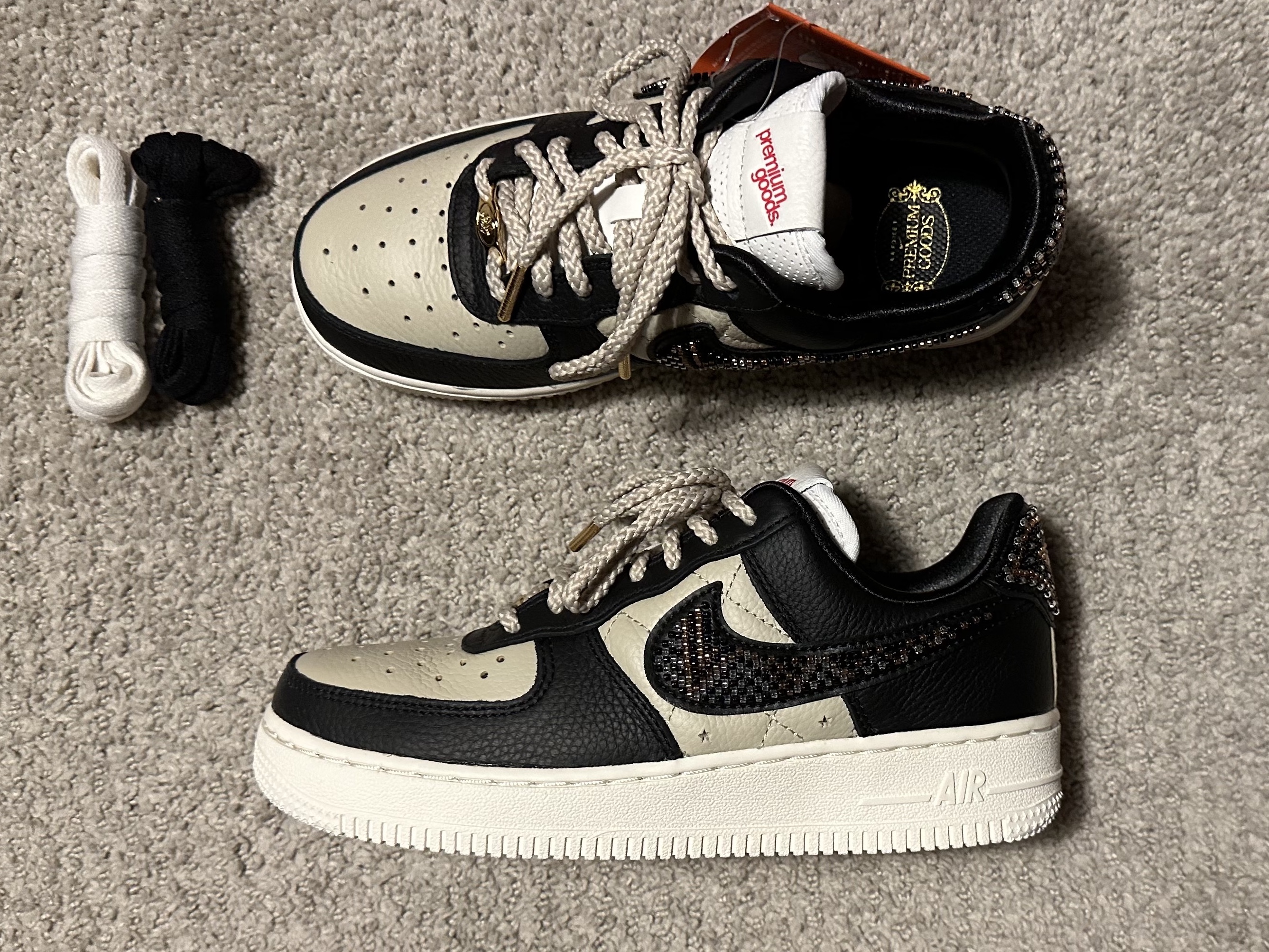 (W) Nike x Premium Goods Air Force 1 Low Black Sand 착용 스타일 - 2