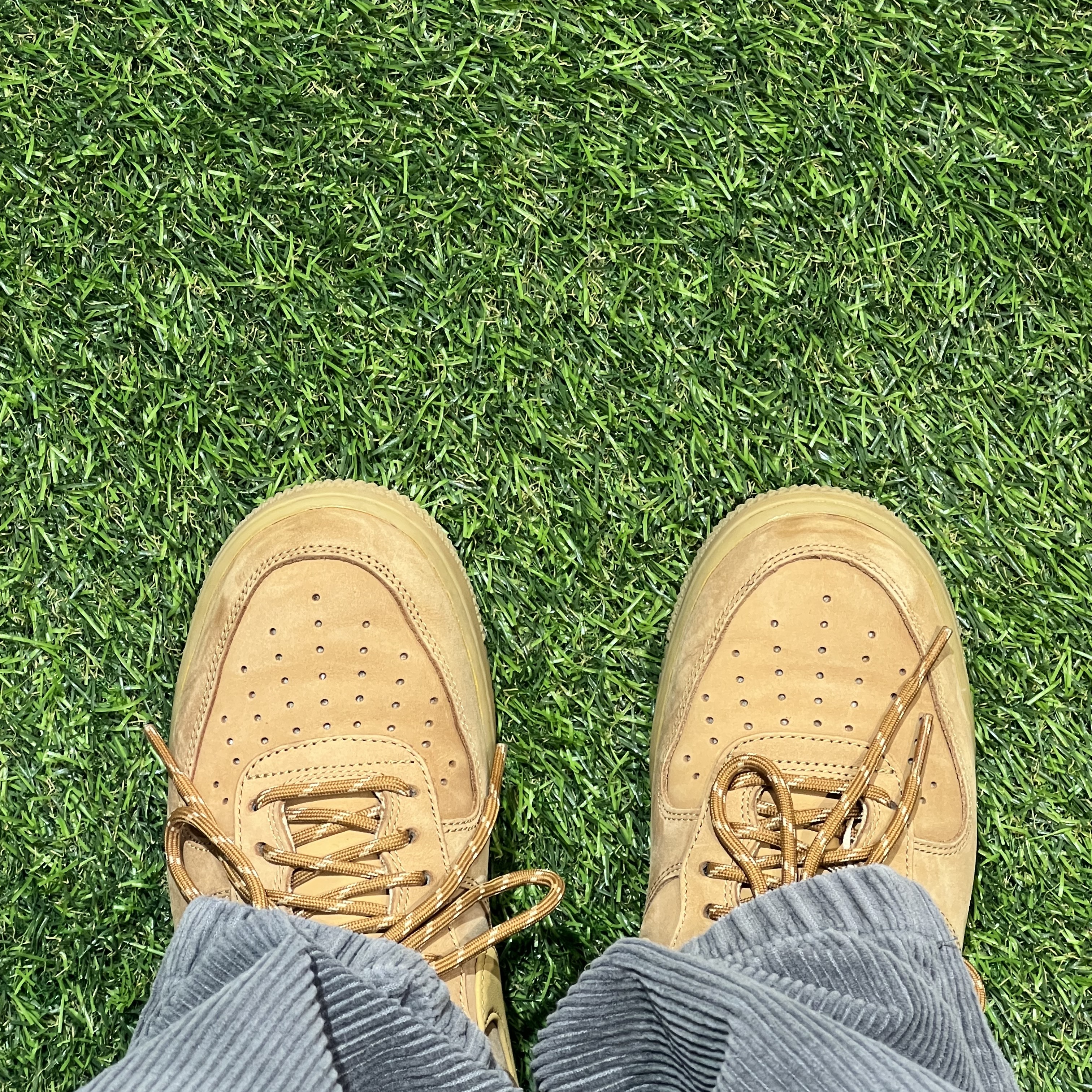 Nike Air Force 1 '07 WB Flax 착용 스타일 - 2