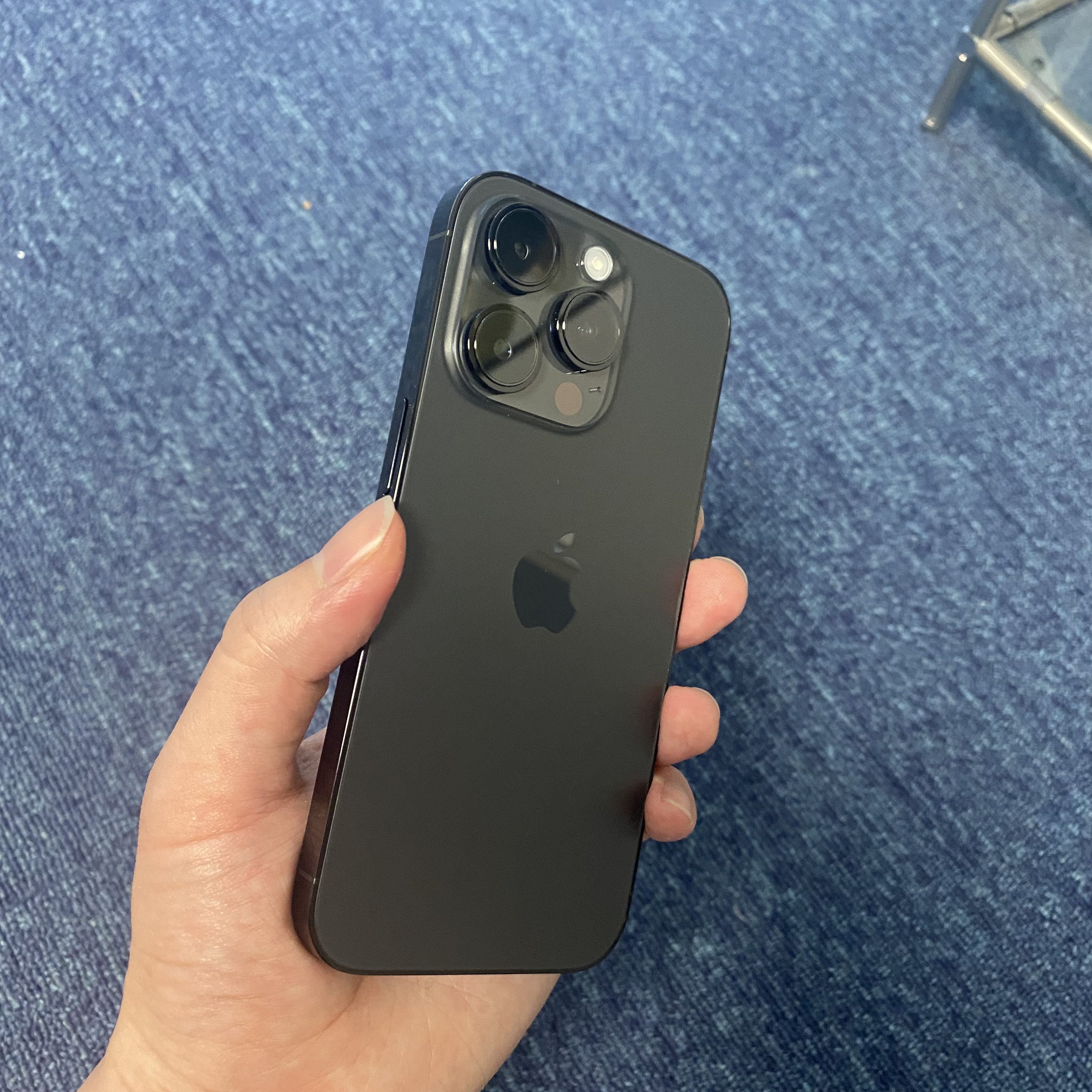 Apple iPhone 14 Pro 128GB Space Black (Korean Ver.) 착용 스타일
