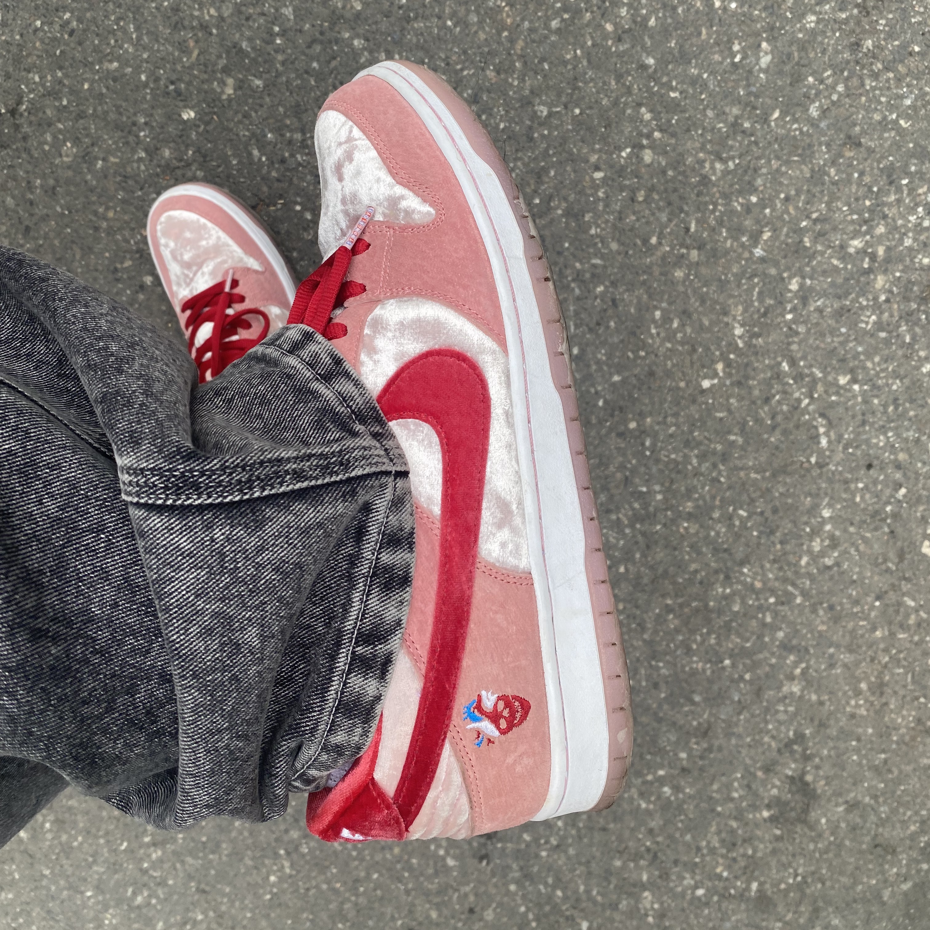 Nike x StrangeLove SB Dunk Low Pink (Regular Box) 착용 스타일