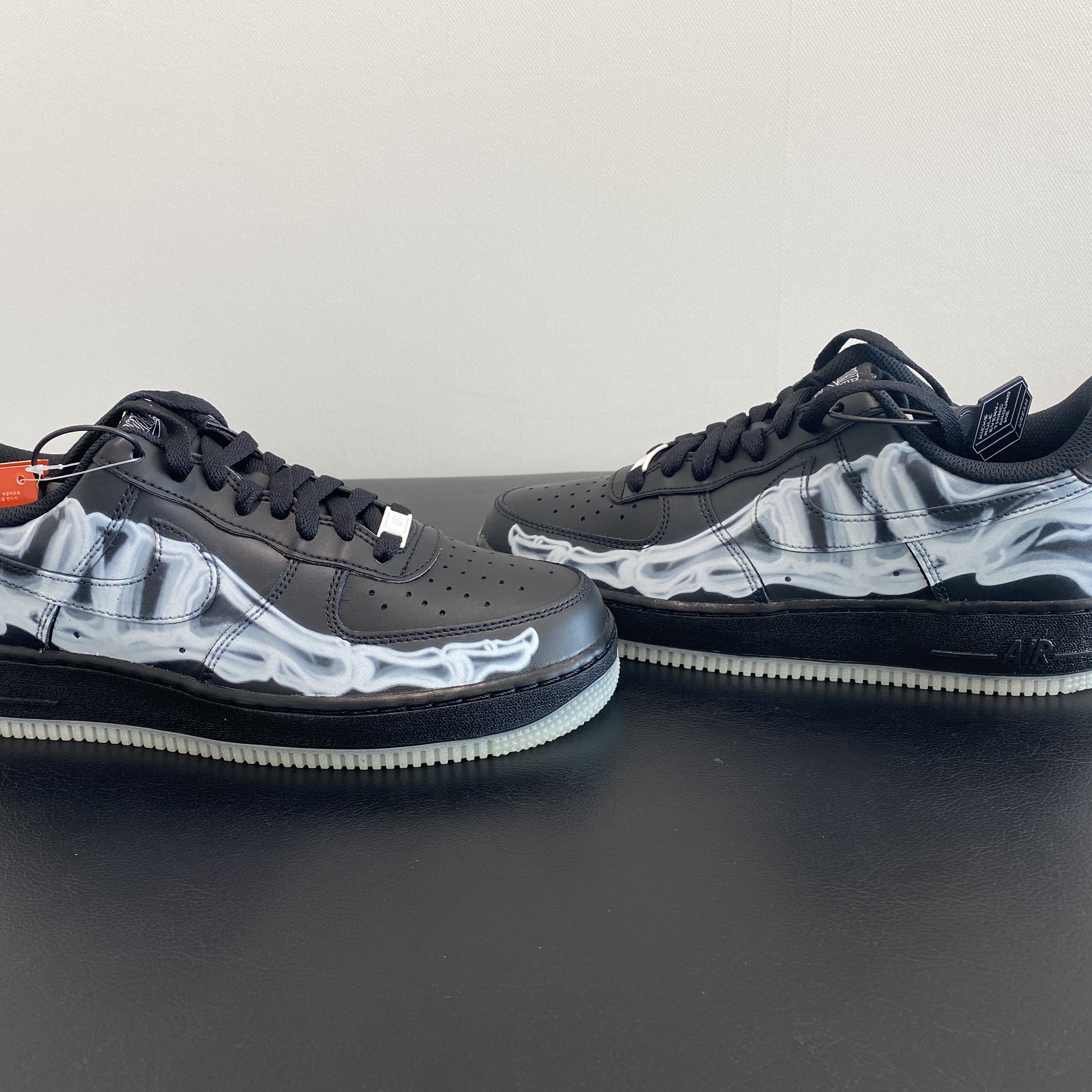 Nike Air Force 1 Low '07 Black Skeleton 착용 스타일 - 2