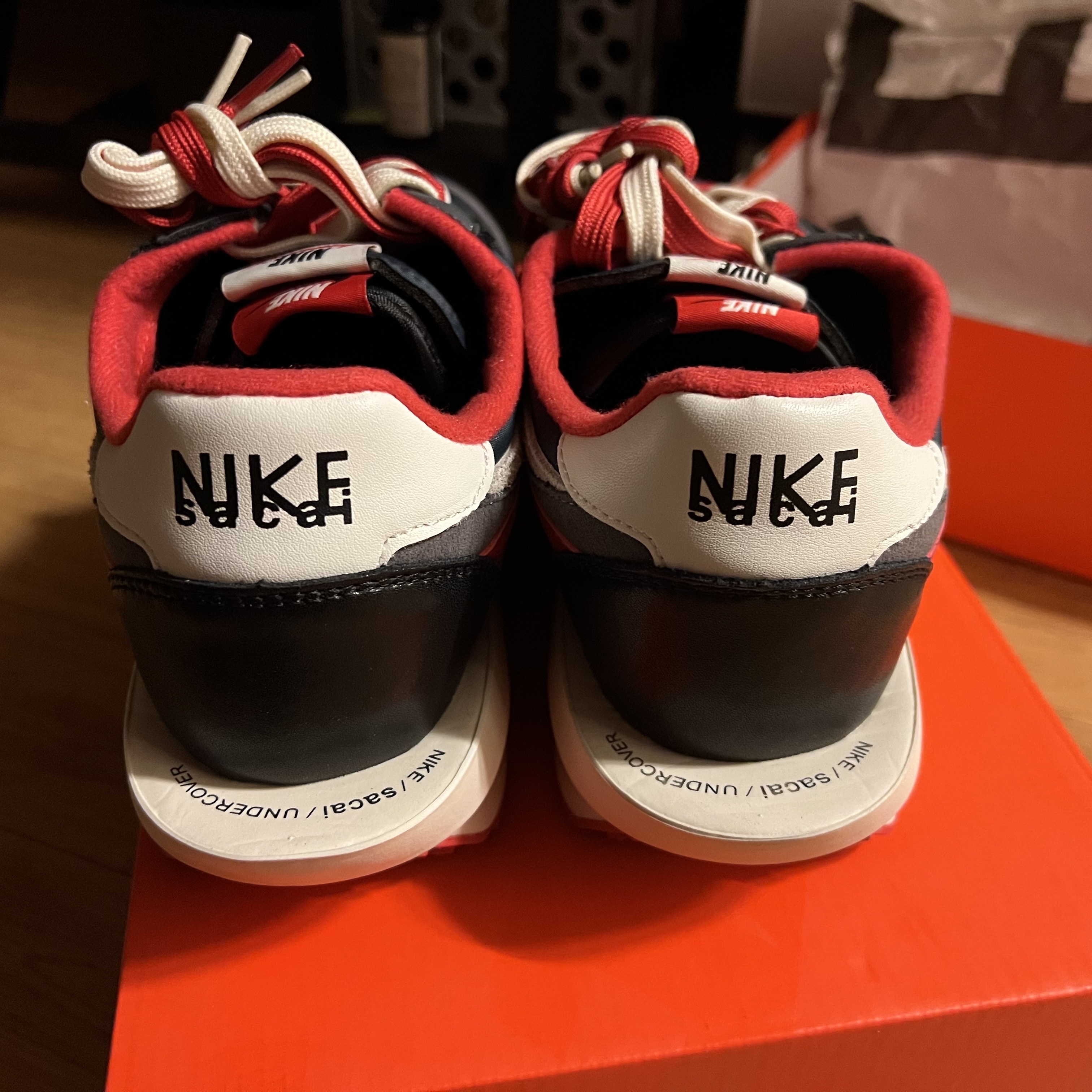Nike x Sacai x Undercover LDWaffle Midnight Spruce University Red 착용 스타일 - 3