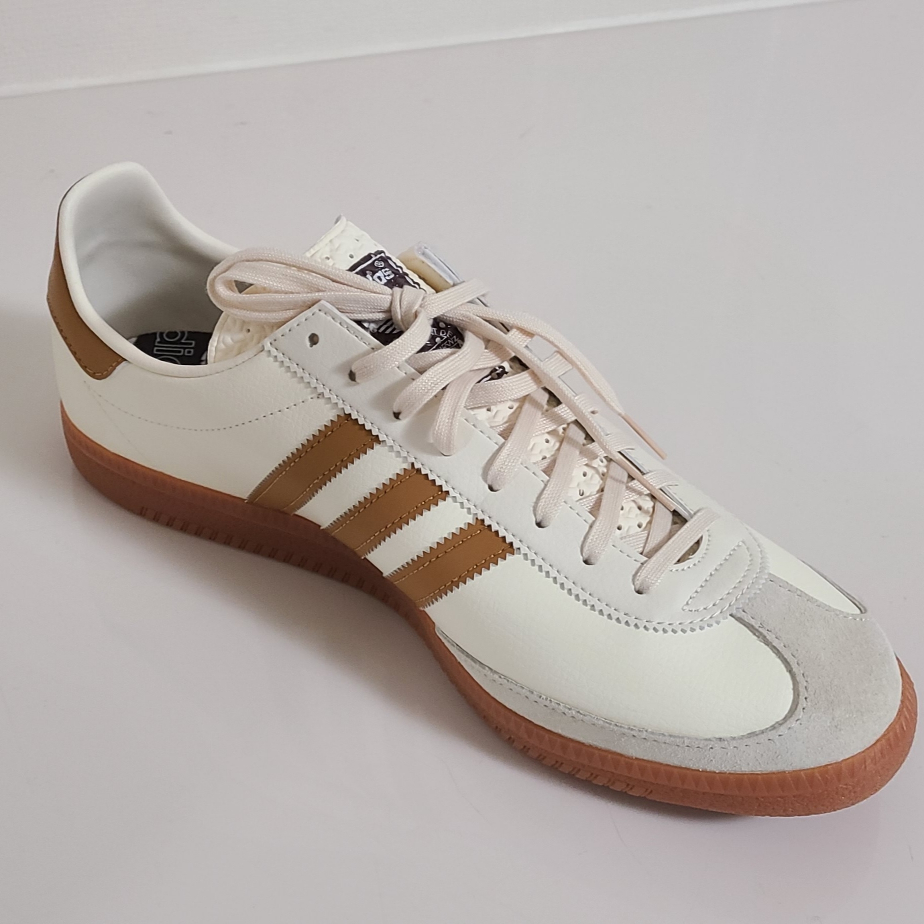 Adidas City Series Triest Cream White 착용 스타일 - 4