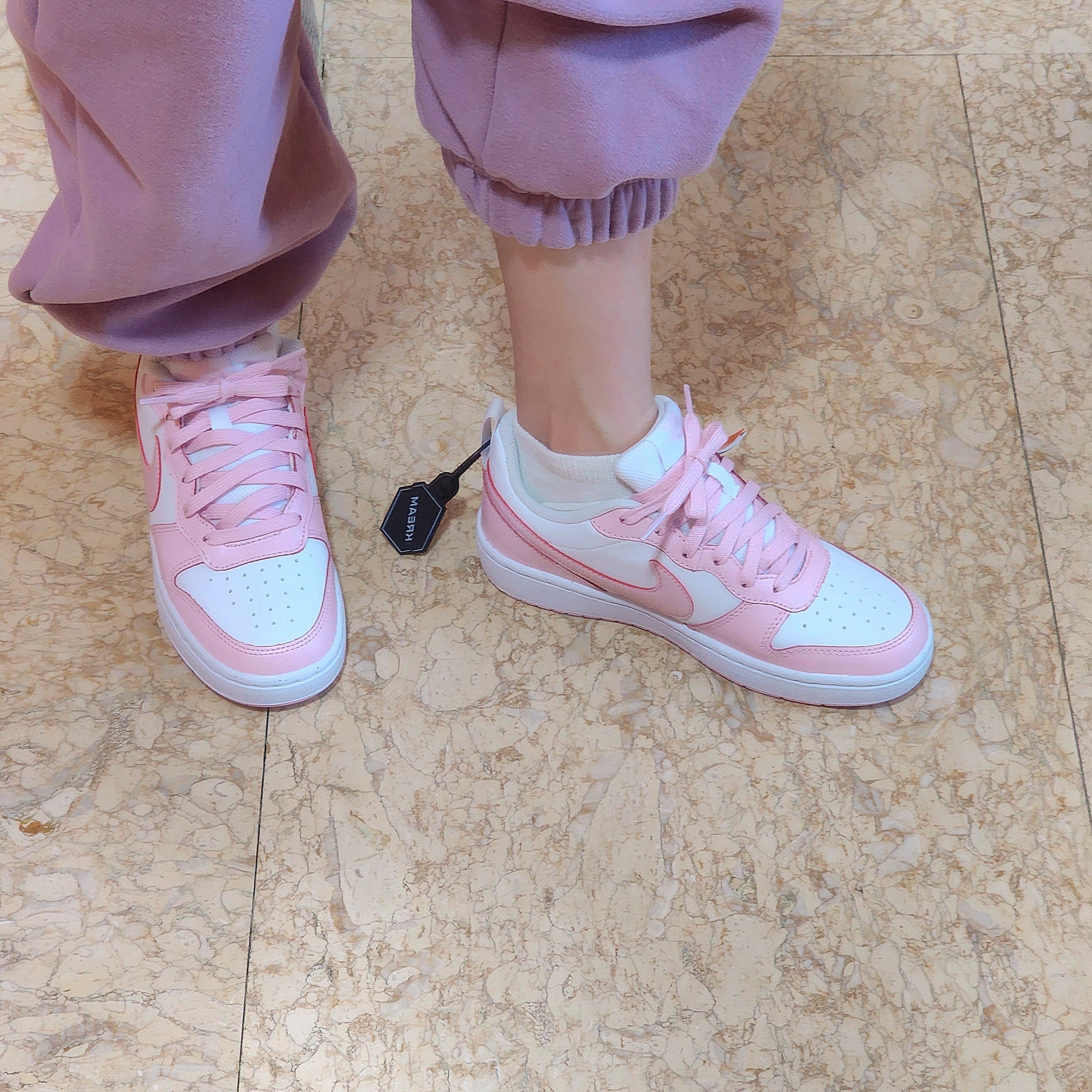 (GS) Nike Court Borough 2 SE White Pink Foam 착용 스타일 - 1