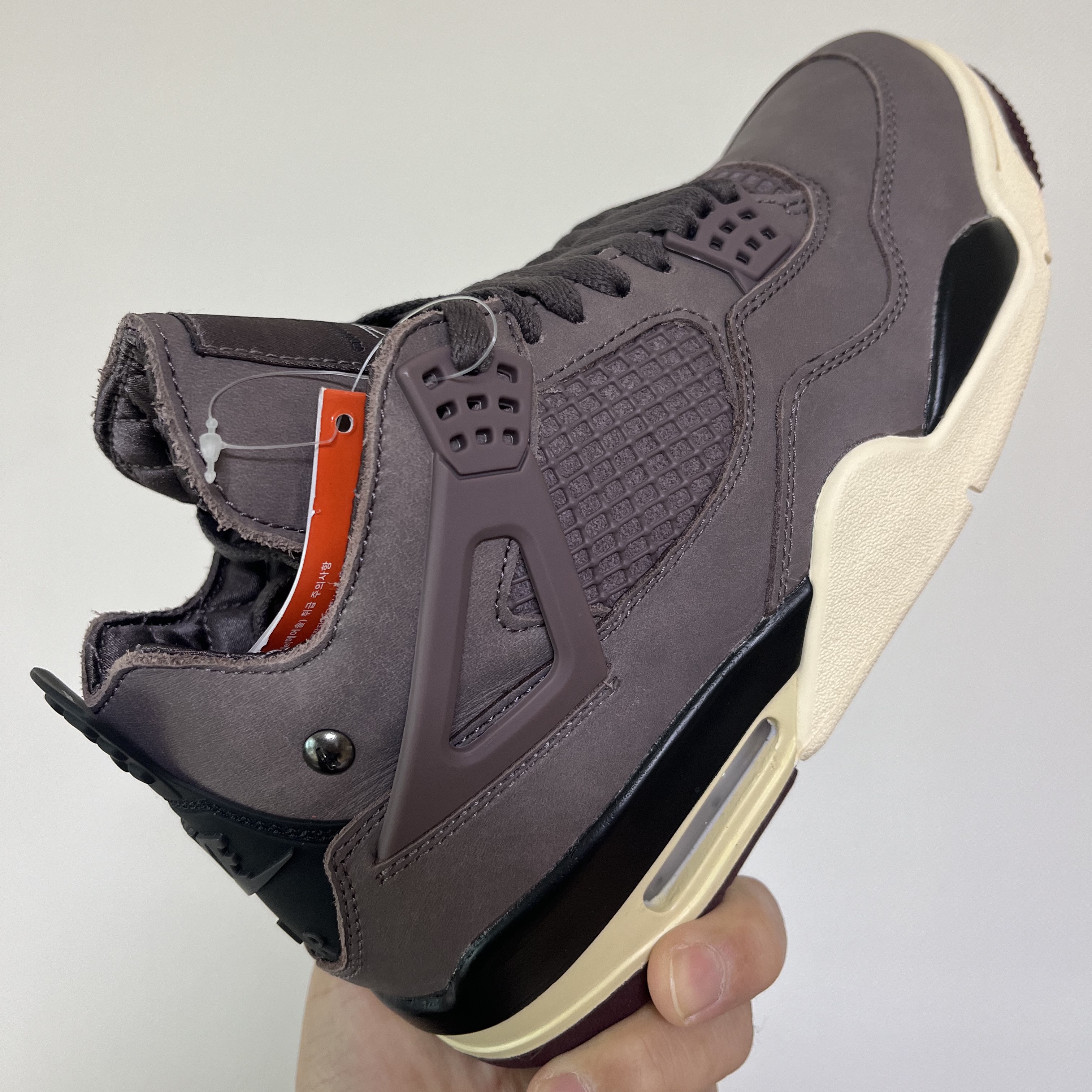 Jordan 4 x A Ma Maniere Retro Violet Ore 착용 스타일 - 2