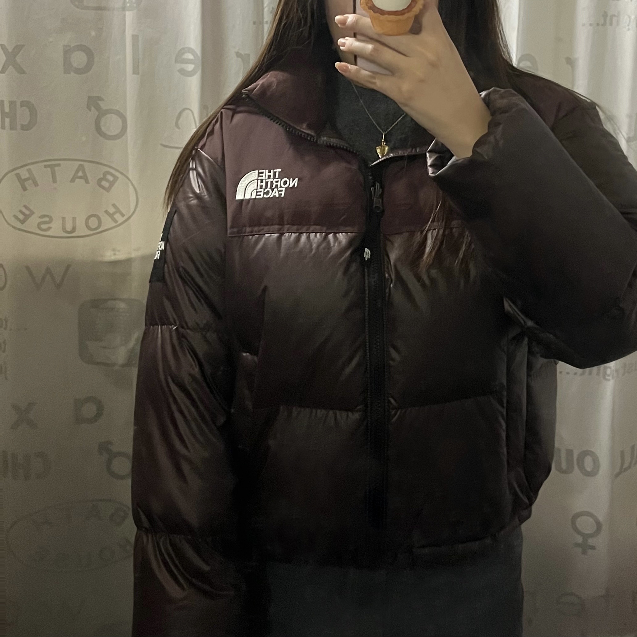 (W) The North Face White Label Novelty Nuptse Down Jacket Cocoa Brown 착용 스타일