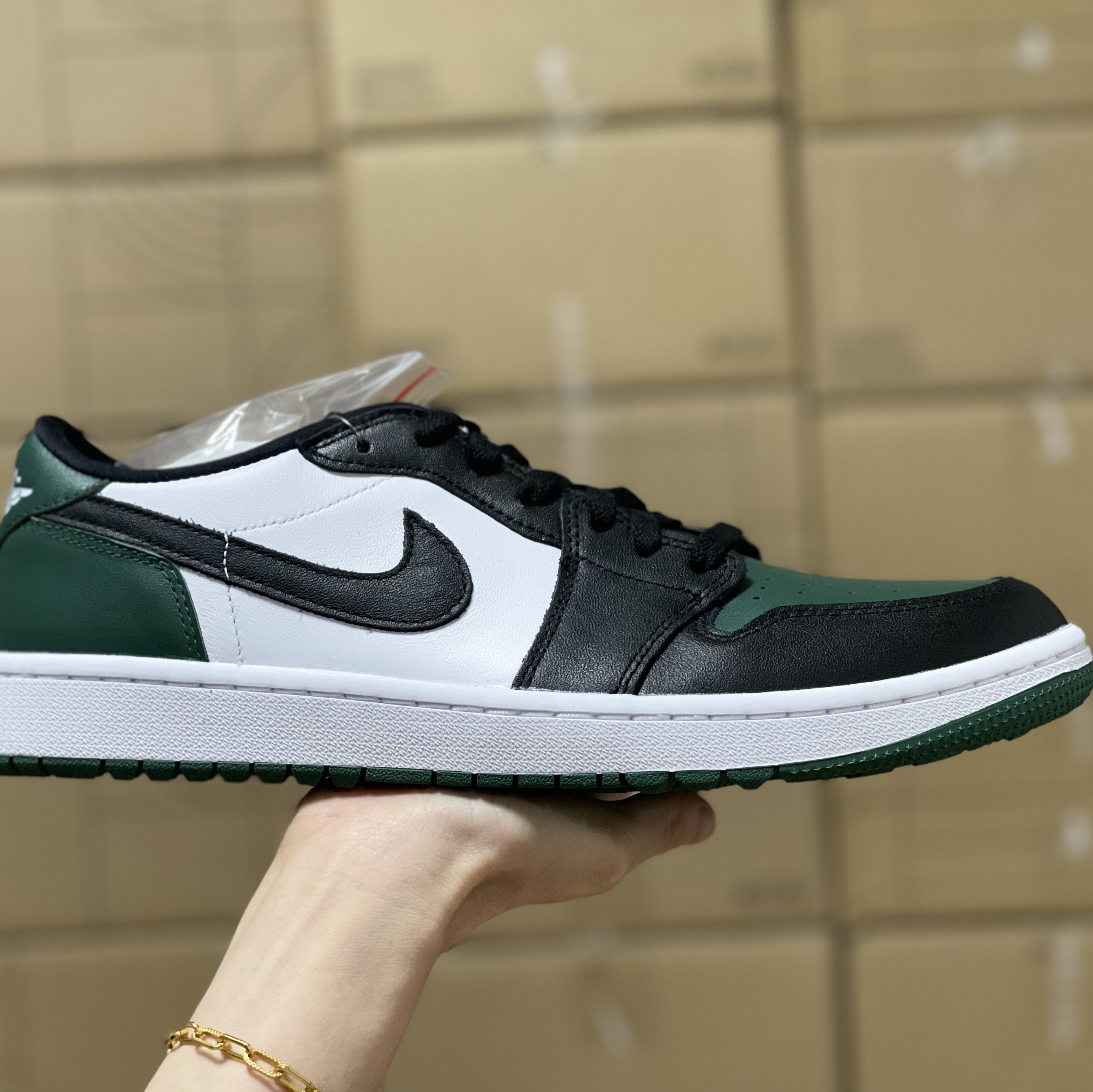 Jordan 1 Low Golf Noble Green 착용 스타일 - 1