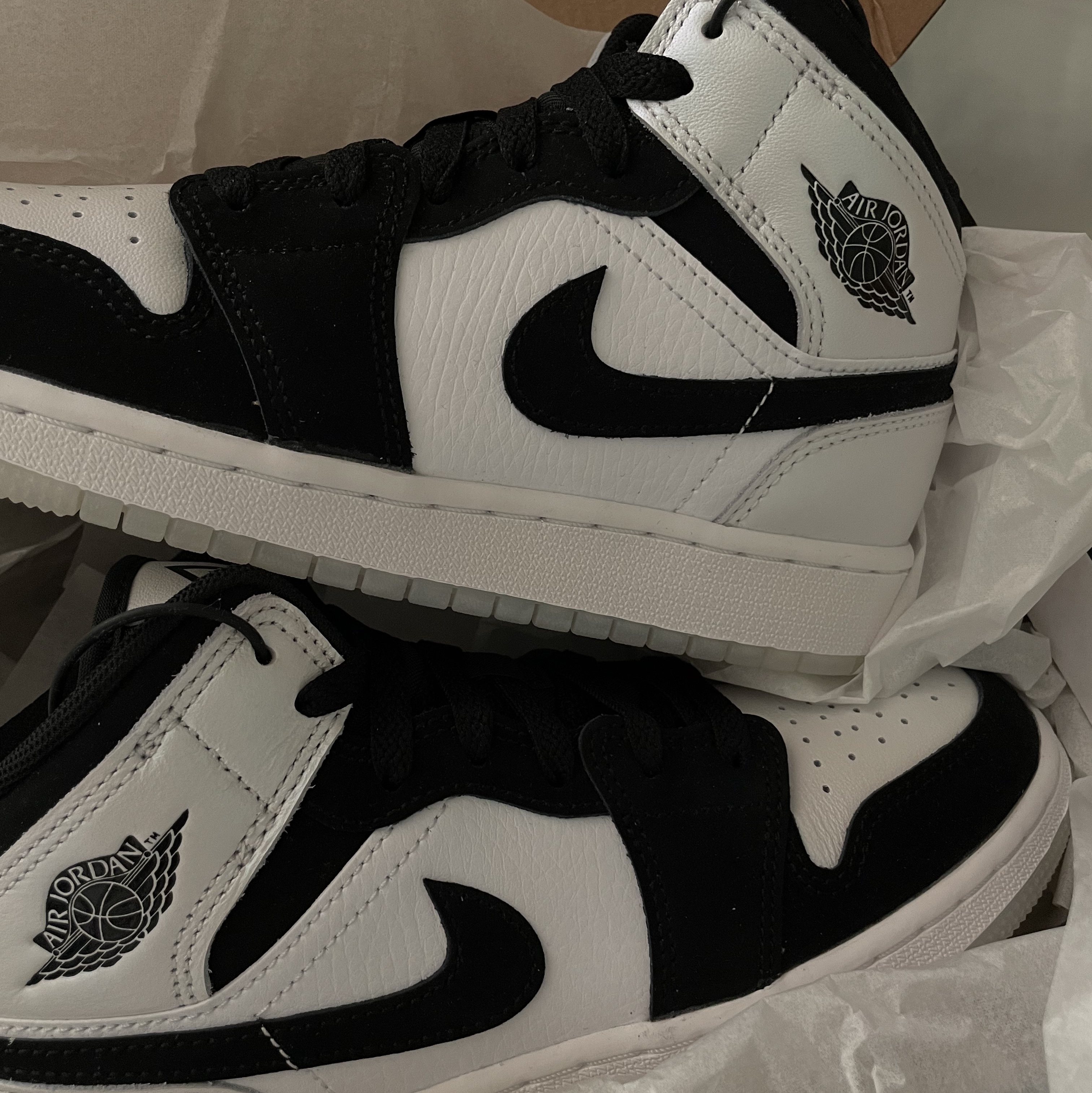 (GS) Jordan 1 Mid SE Diamond 착용 스타일