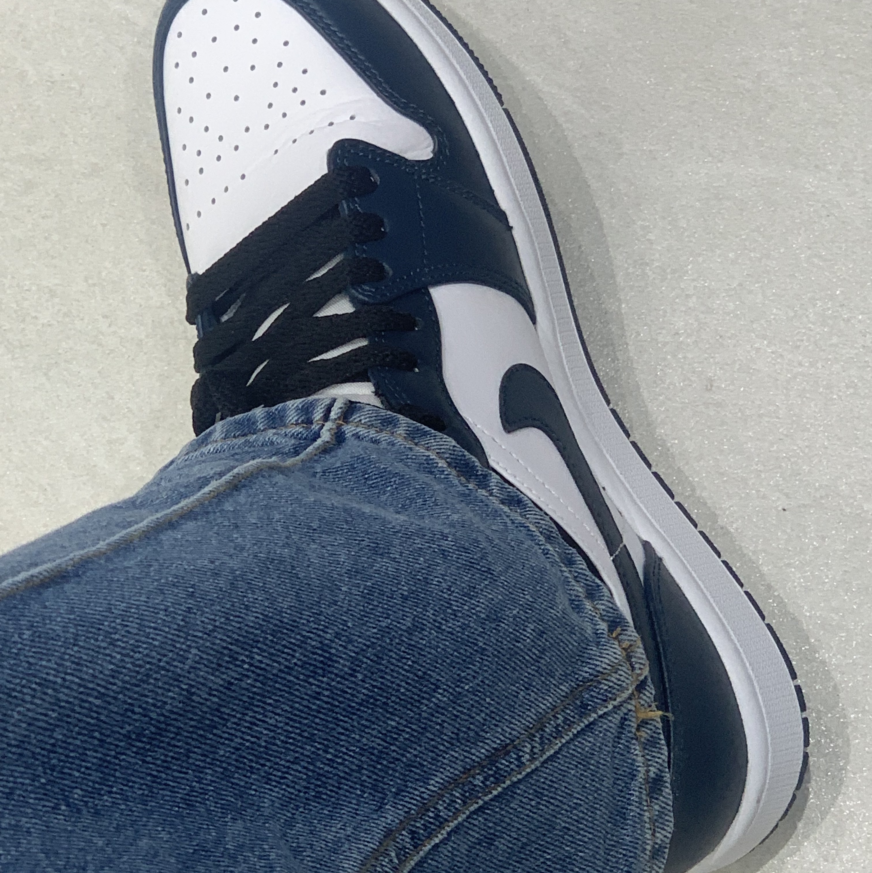 Jordan 1 Mid Dark Teal 착용 스타일