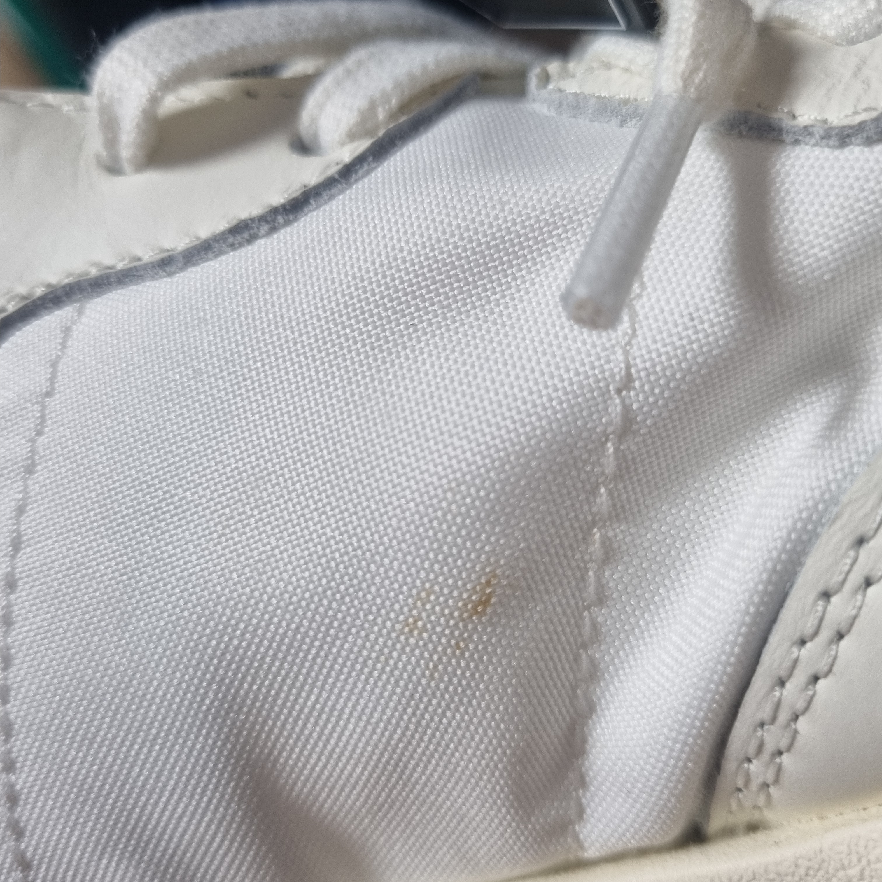 New Balance 327 Shifted White Pack 착용 스타일 - 2