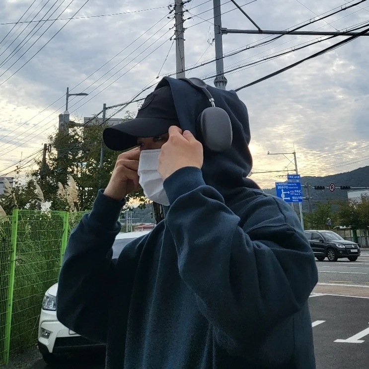 KREAM 프로필 이미지