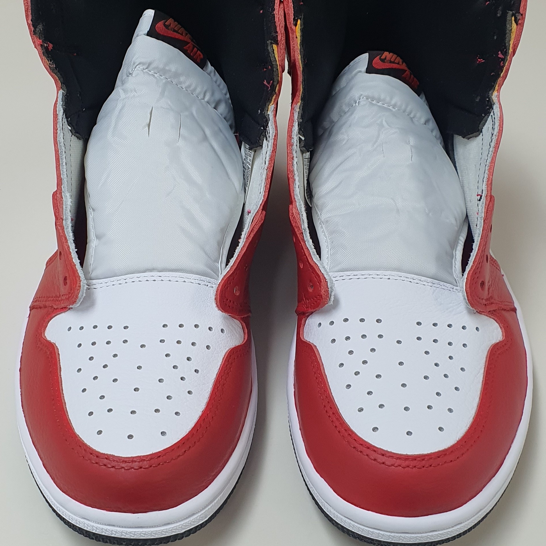 Jordan 1 Retro High OG Light Fusion Red 착용 스타일 - 3
