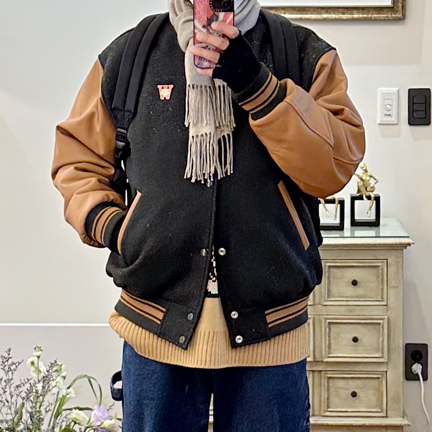 Nike x Supreme Air Force 1 Low Flax, Apple AirPods Max Lightning Space Gray (Korean Ver.) 착용 스타일 - 1
