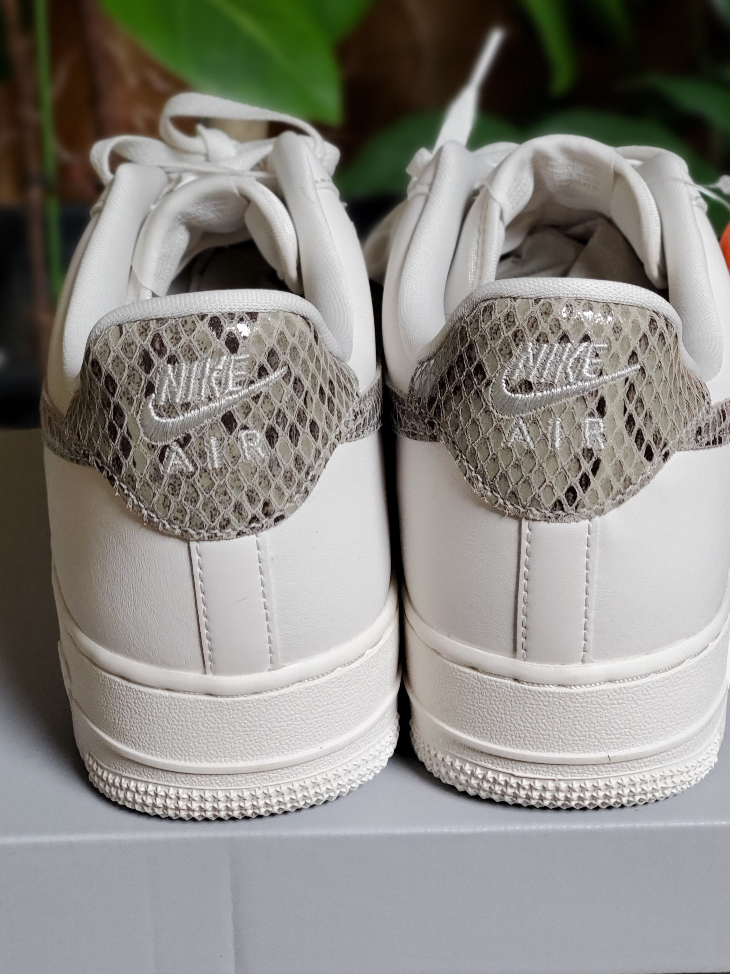 (W) Nike Air Force 1 '07 Phantom Light Iron Ore 착용 스타일 - 3