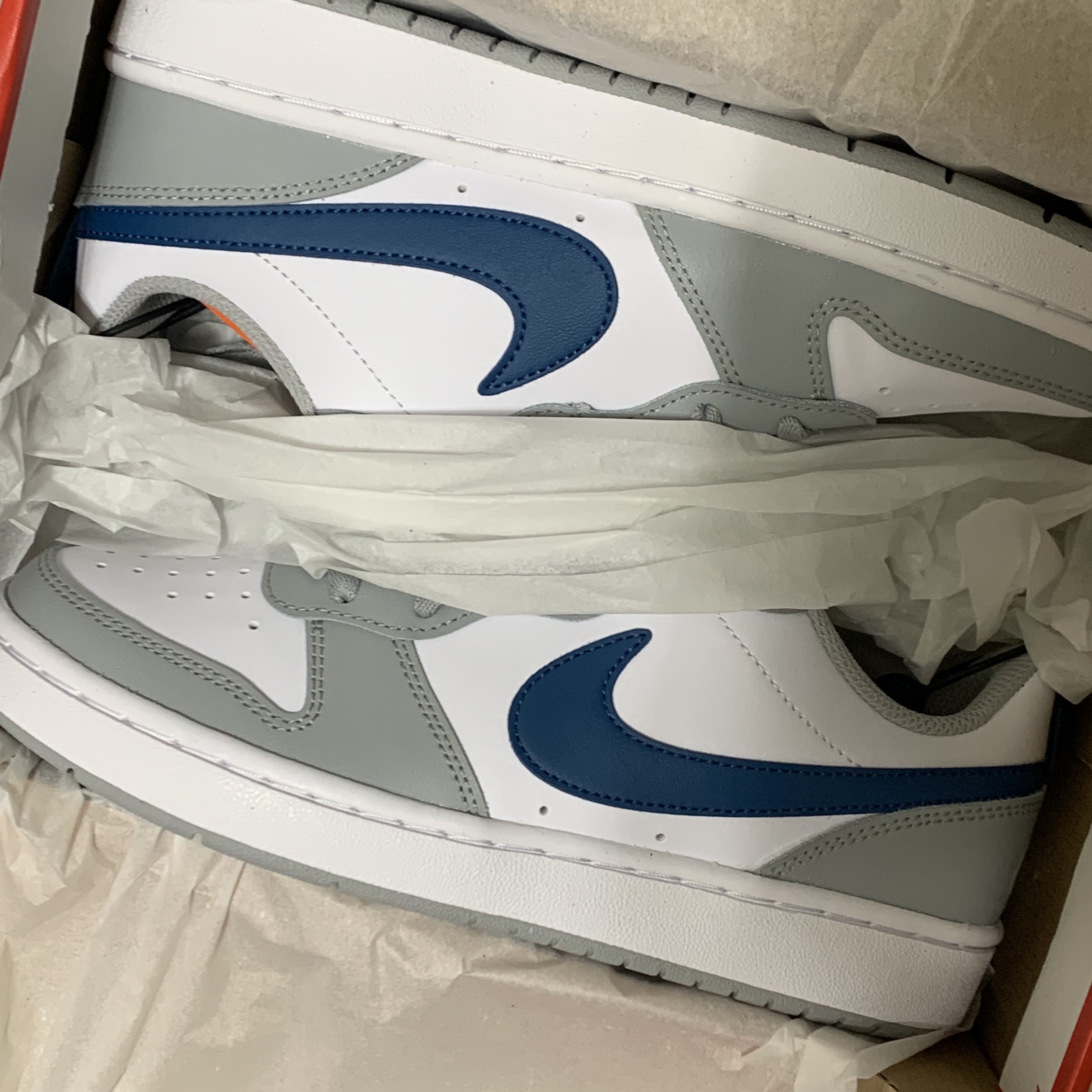(GS) Nike Court Borough Low 2 Light Smoke Grey 착용 스타일 - 1