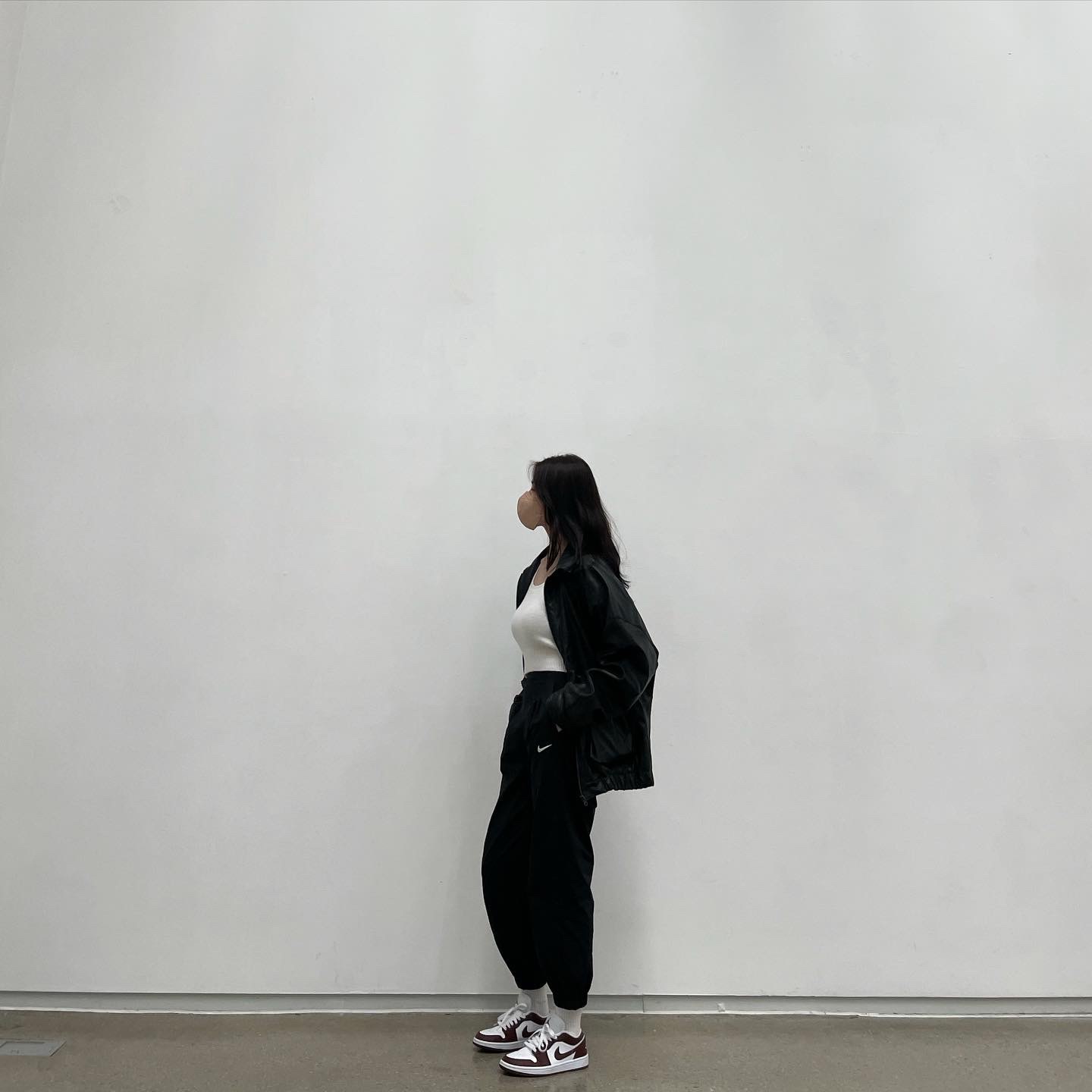 (W) Jordan 1 Low Bronze Eclipse 착용 스타일 - 1