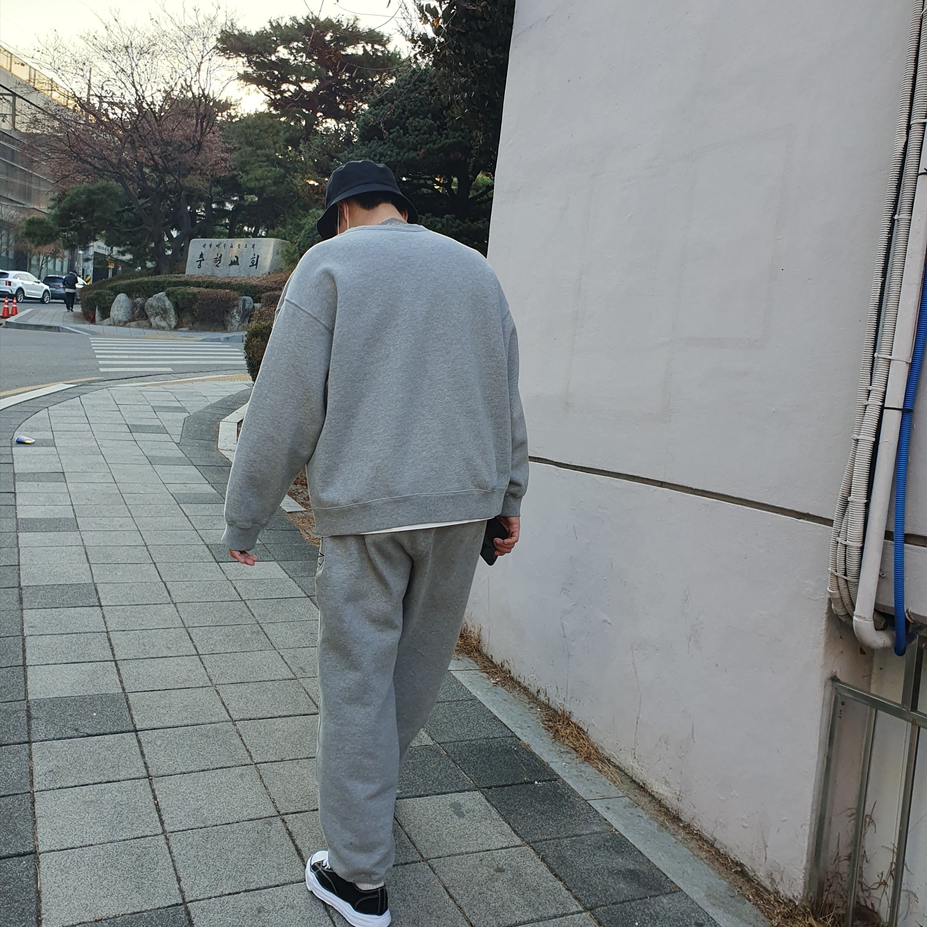 Nike x Stussy NRG BR Crew Fleece Grey, Nike x Stussy NRG ZR Fleece Pants Heather Grey - Asia 착용 스타일 - 1