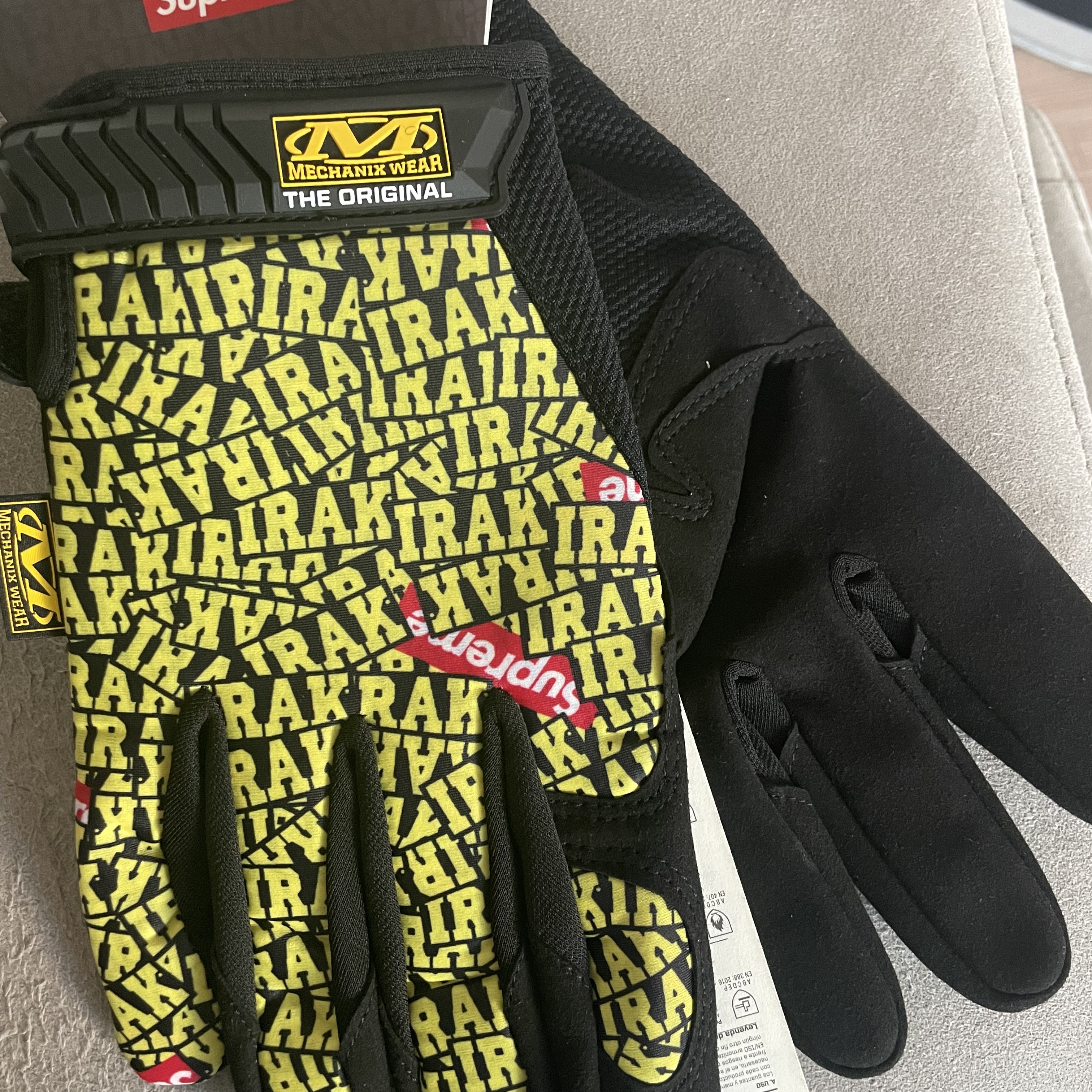 Supreme x Irak Mechanix Work Gloves Yellow - 22FW 착용 스타일