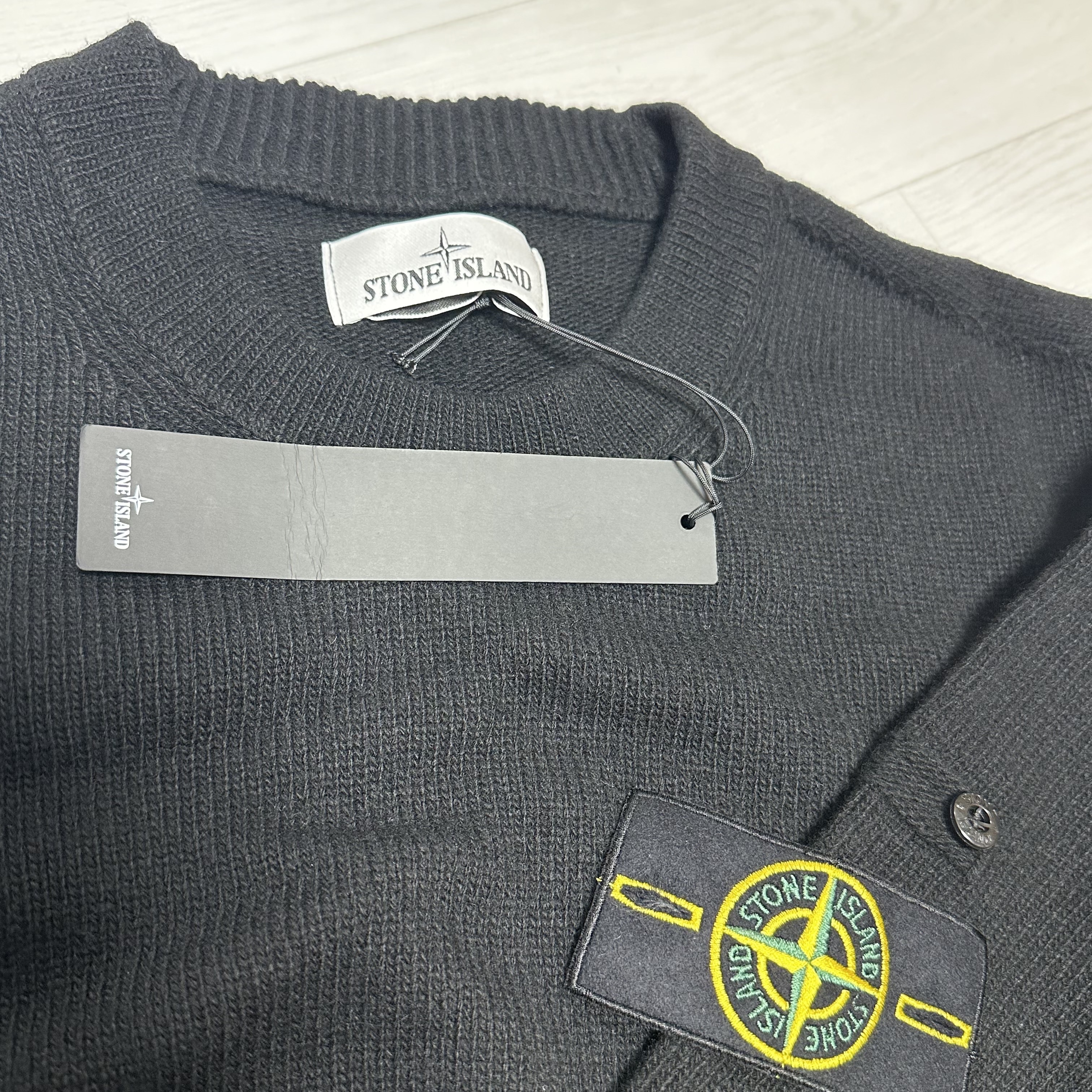 Stone Island 524A3 Lambswool Crewneck Knit Black - 22FW 착용 스타일 - 2