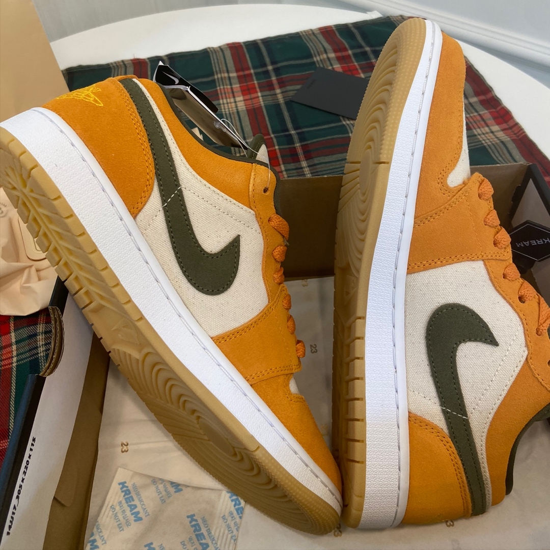 Jordan 1 Low SE Light Curry 착용 스타일