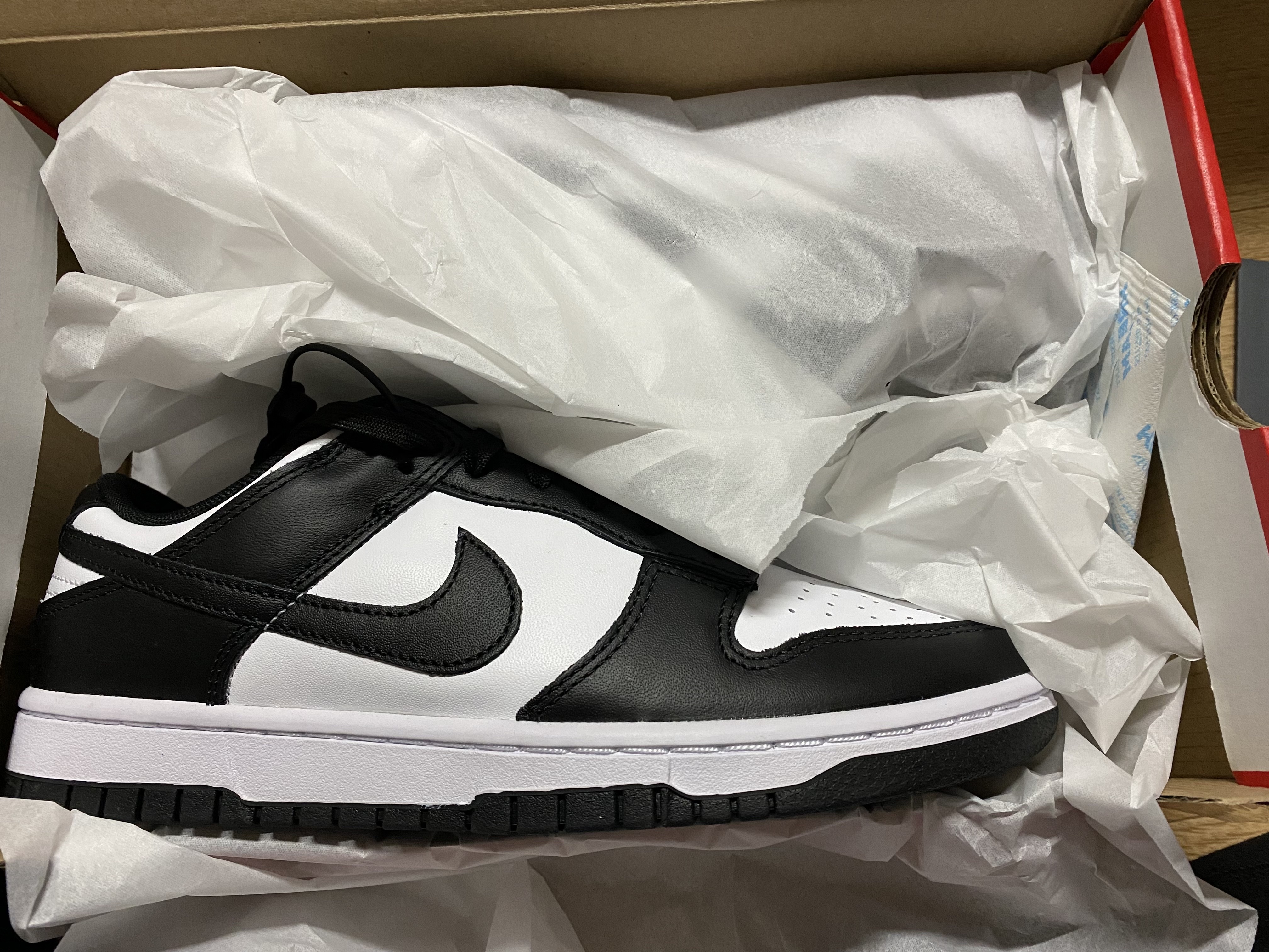 Nike Dunk Low Retro Black 착용 스타일