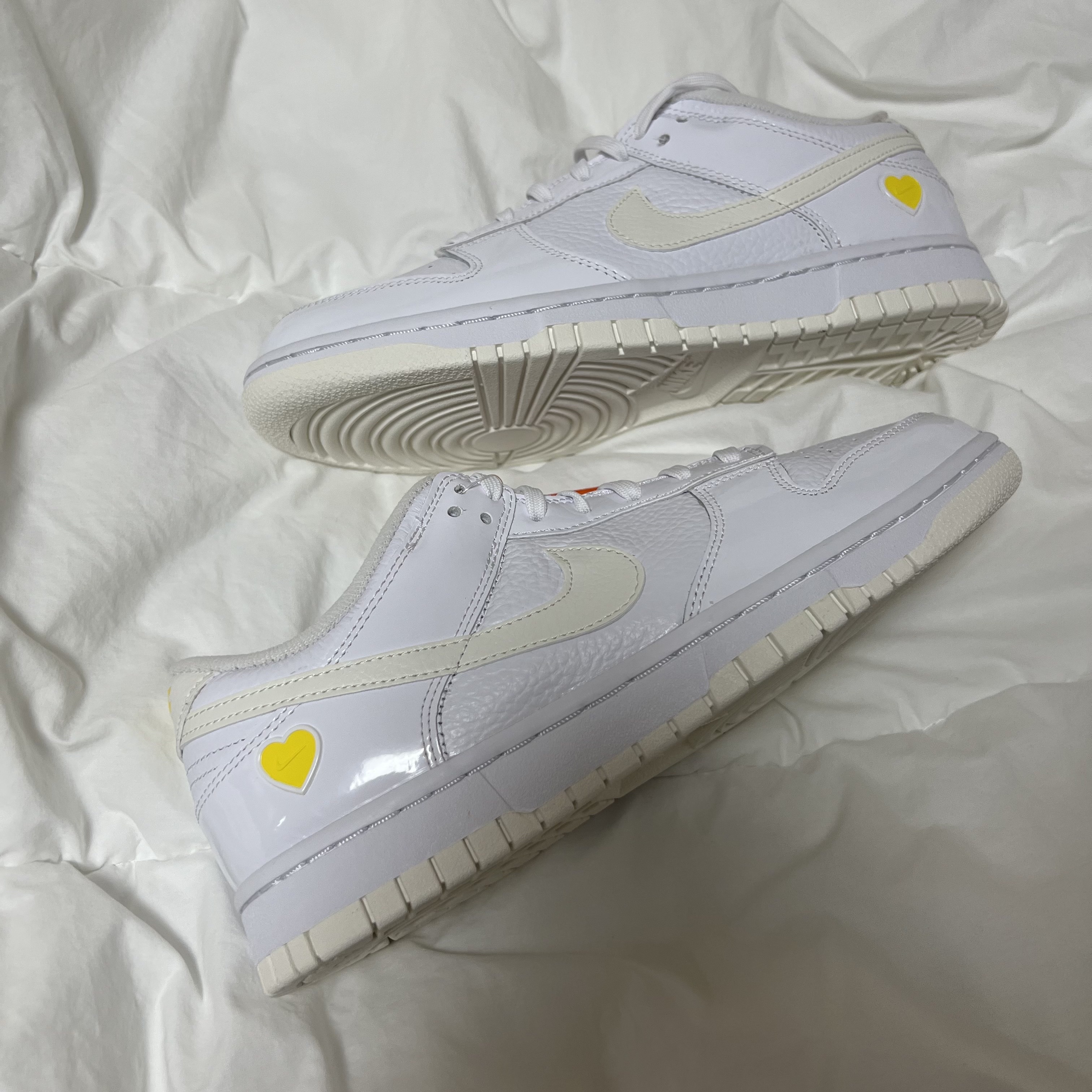 (W) Nike Dunk Low Valentine's Day White Optic Yellow 착용 스타일 - 2