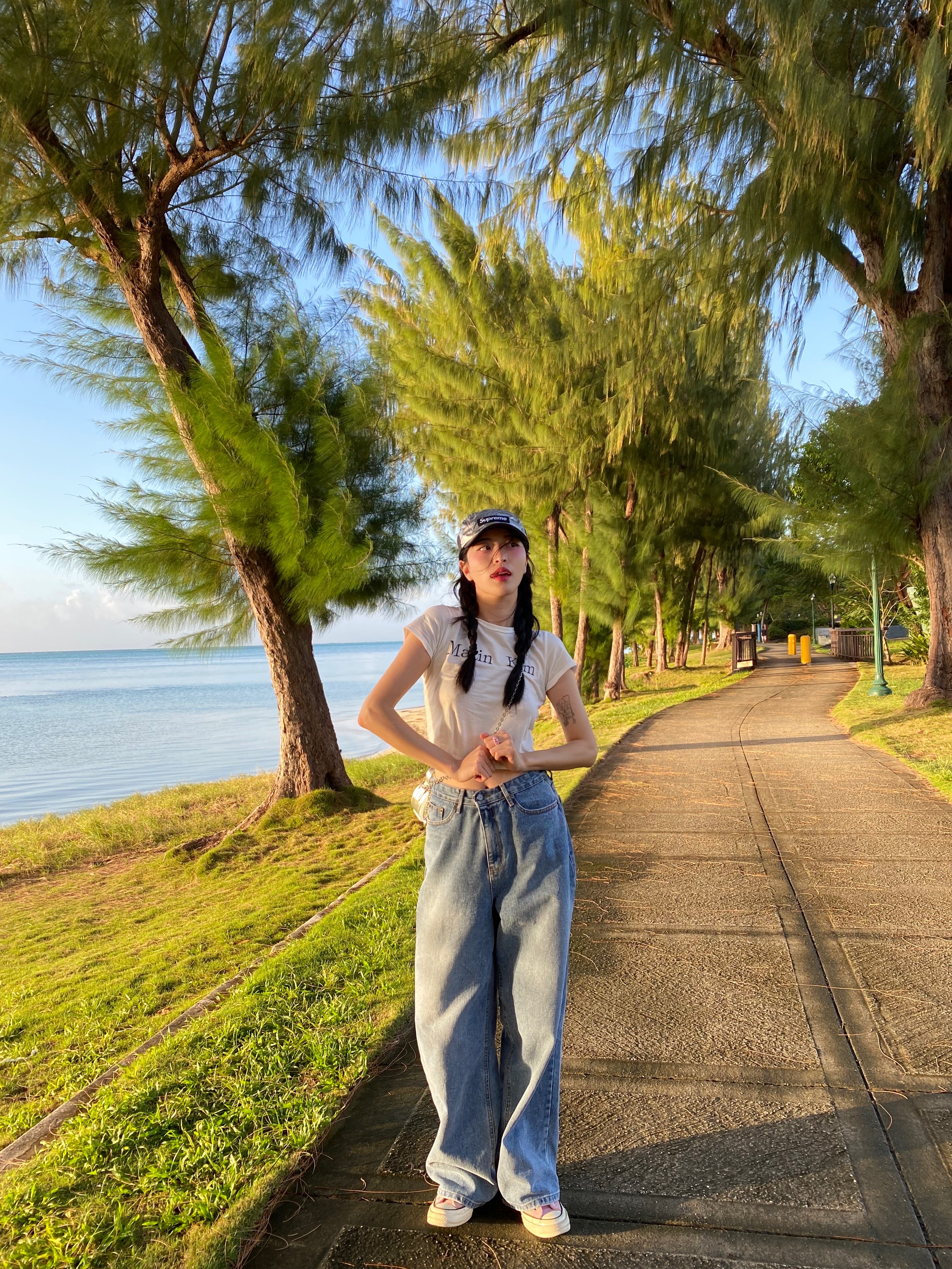Supreme Gore-Tex Camp Cap Silver - 22FW, (W) Matin Kim Logo Silket Crop Top White 착용 스타일 - 2