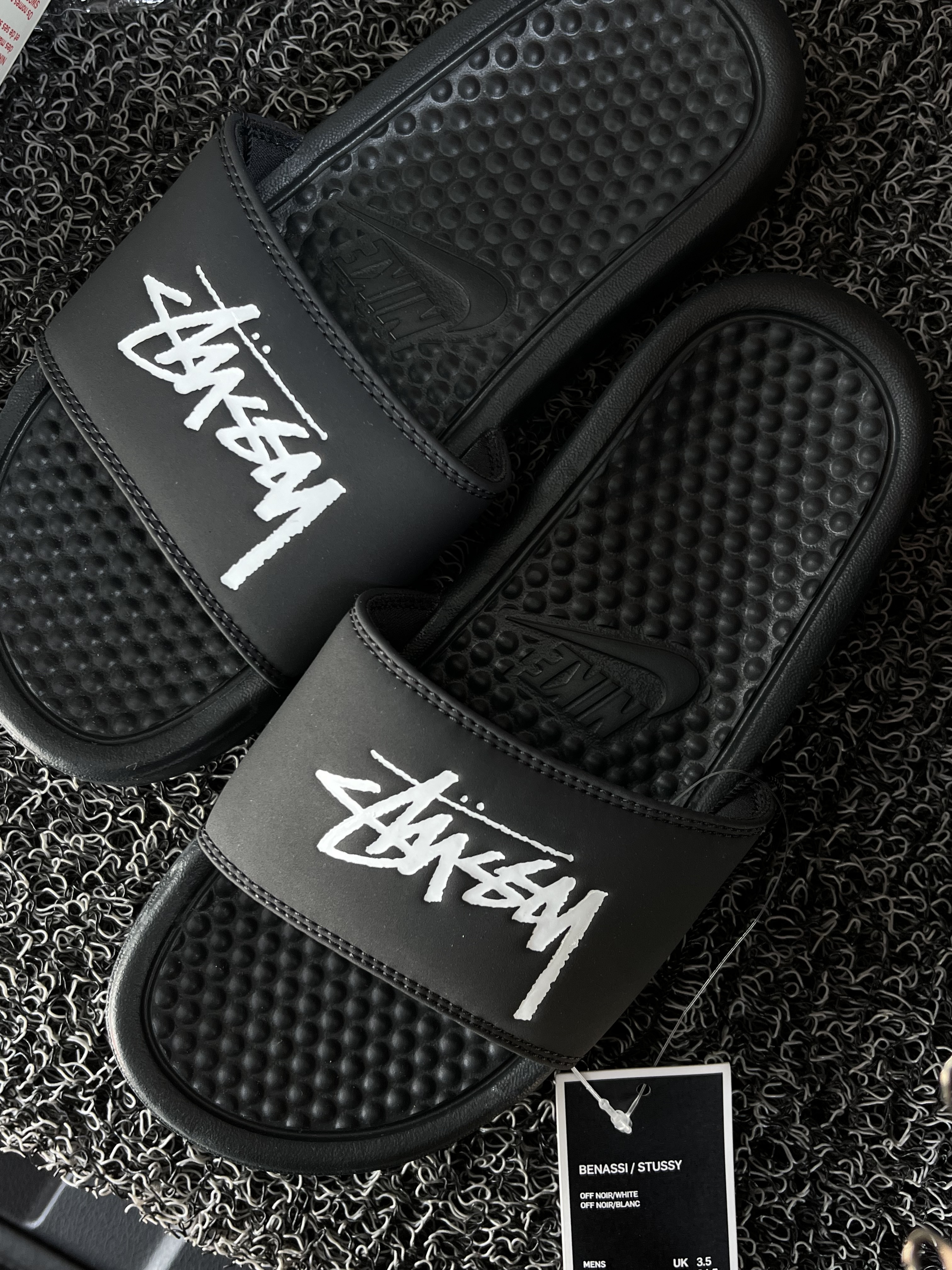 Nike x Stussy Benassi Slide Off Noir 착용 스타일