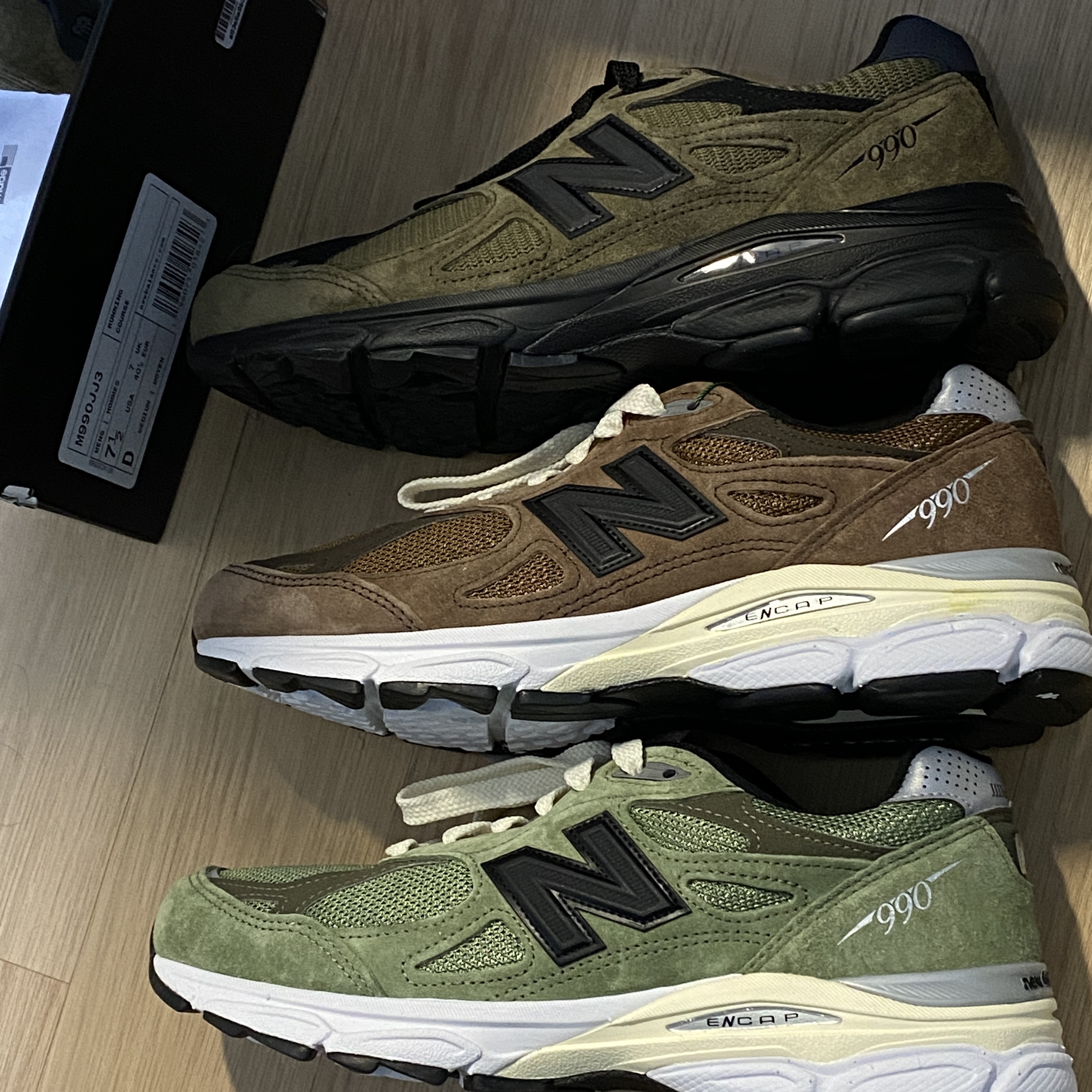 New Balance x JJJJound 990v3 Brown Black, New Balance x JJJJound 990v3 Olive 착용 스타일