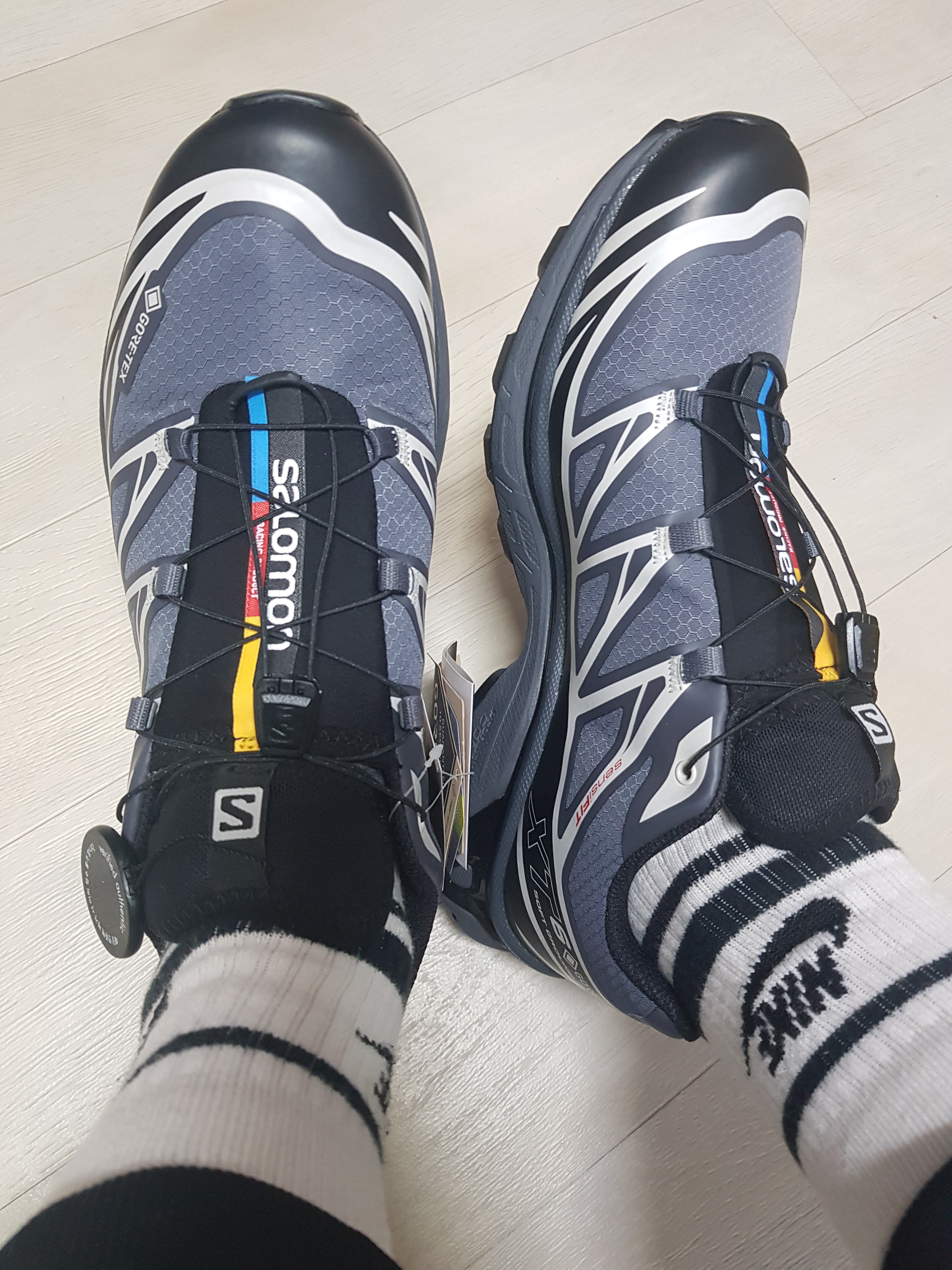 Salomon XT-6 Gore-Tex Black Ebony 착용 스타일