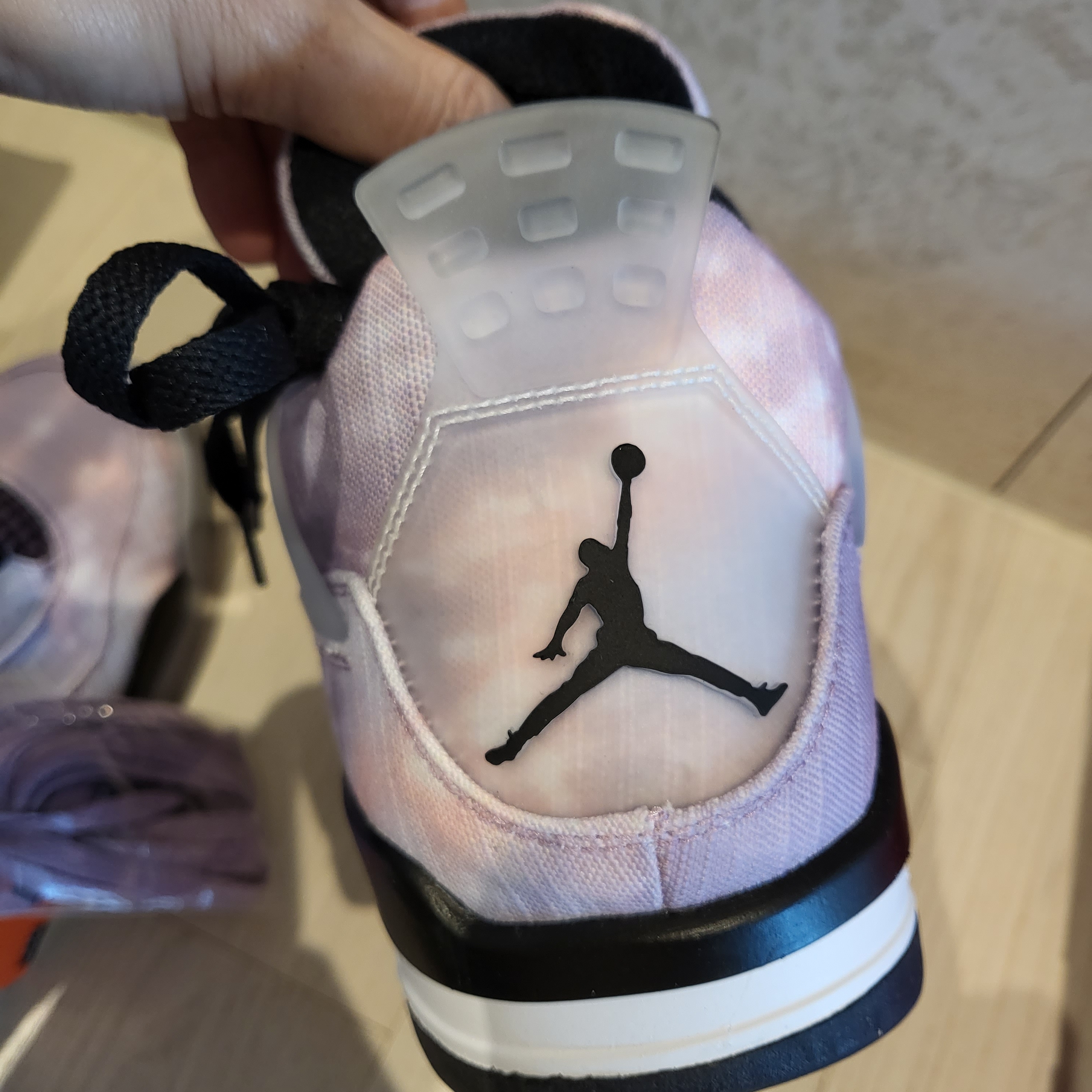 Jordan 4 Retro SE Amethyst Wave 착용 스타일 - 4